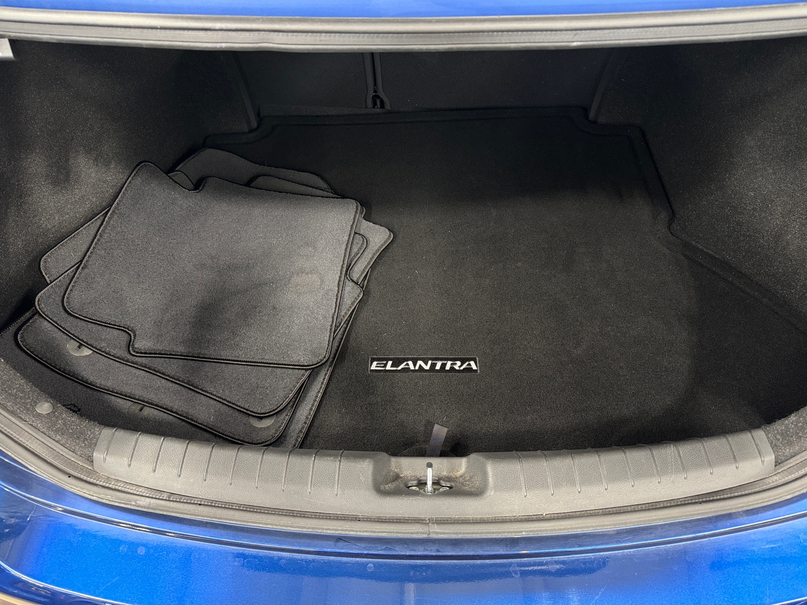 Thumbnail: 2018 Hyundai Elantra - 7