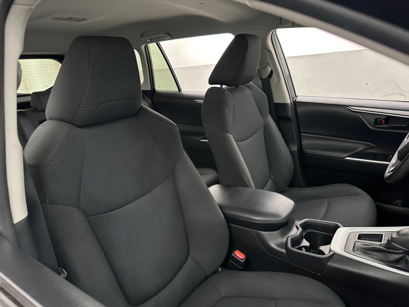 Thumbnail: 2020 Toyota RAV4 - 2