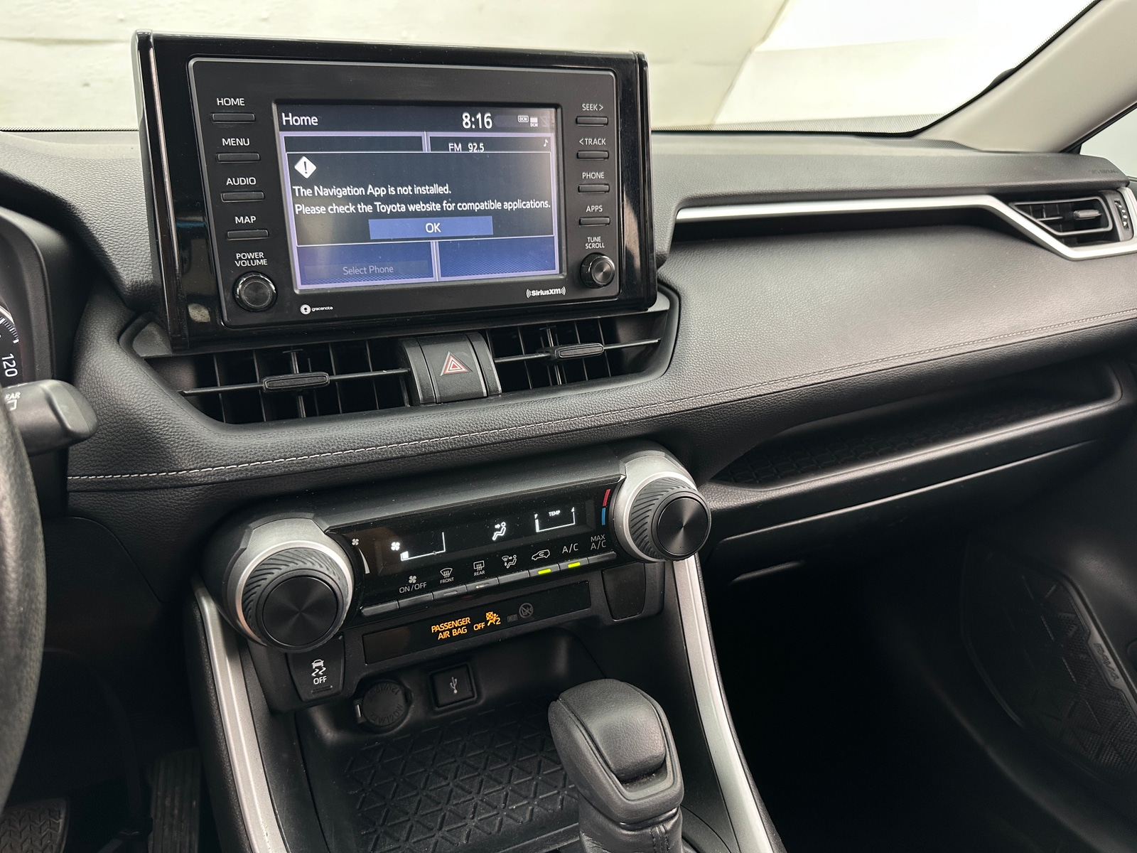 Thumbnail: 2020 Toyota RAV4 - 4
