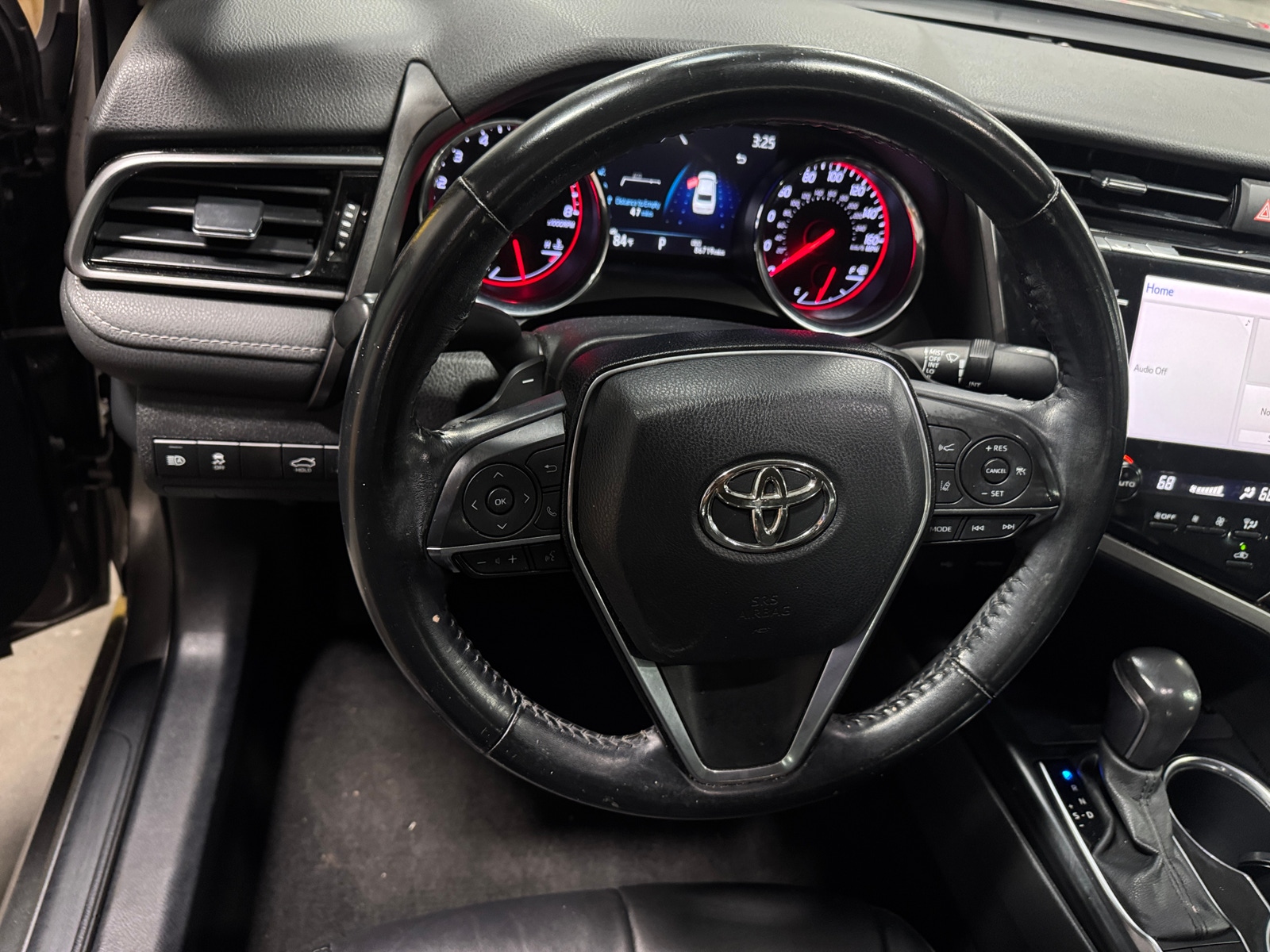 Thumbnail: 2020 Toyota Camry - 4
