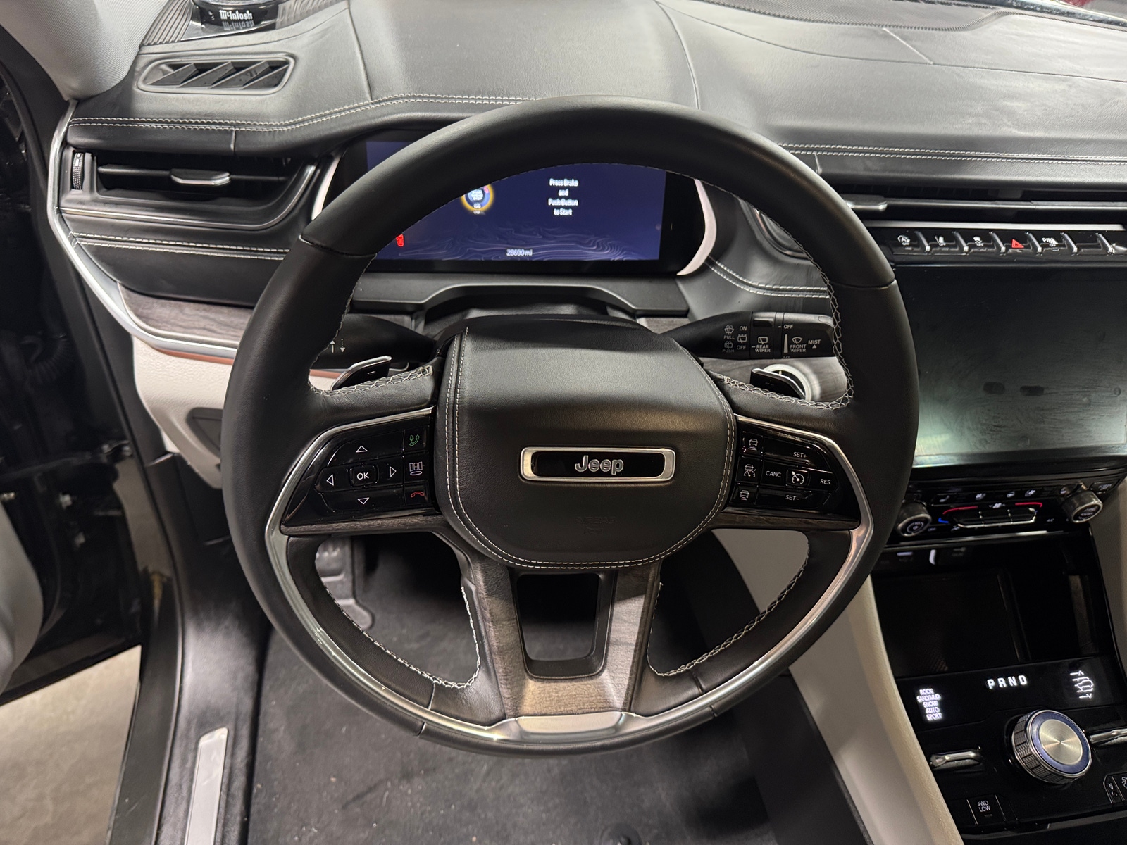 Thumbnail: 2022 Jeep Grand Cherokee L - 4