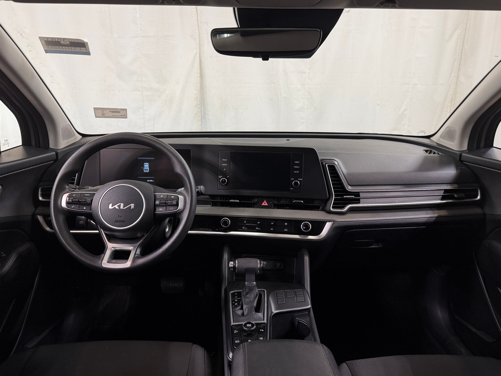 Thumbnail: 2023 Kia Sportage - 3