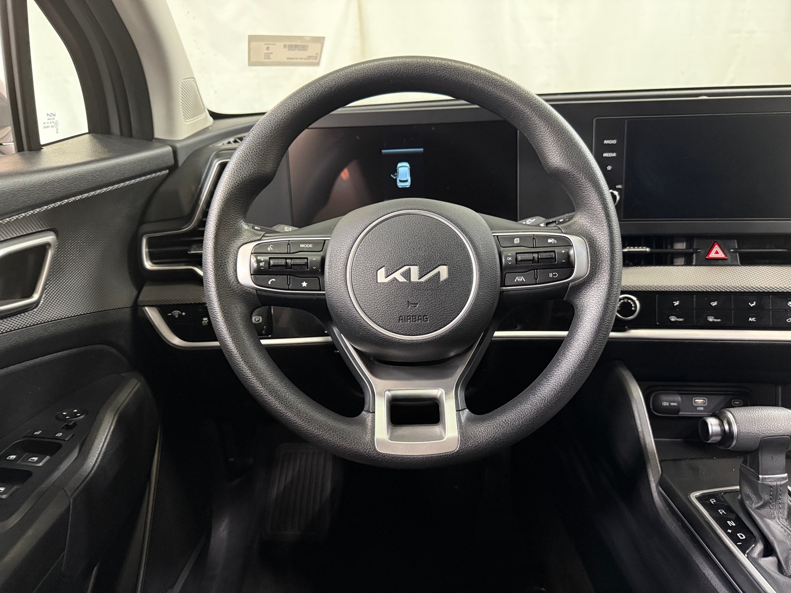 Thumbnail: 2023 Kia Sportage - 5