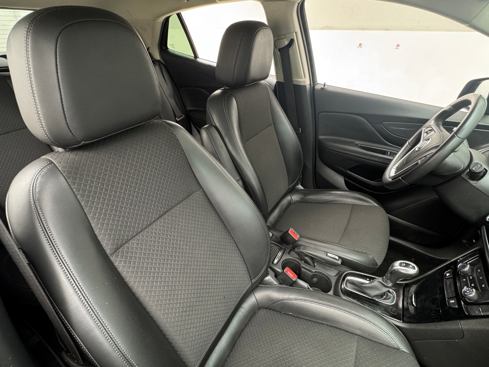 Thumbnail: 2022 Buick Encore - 2
