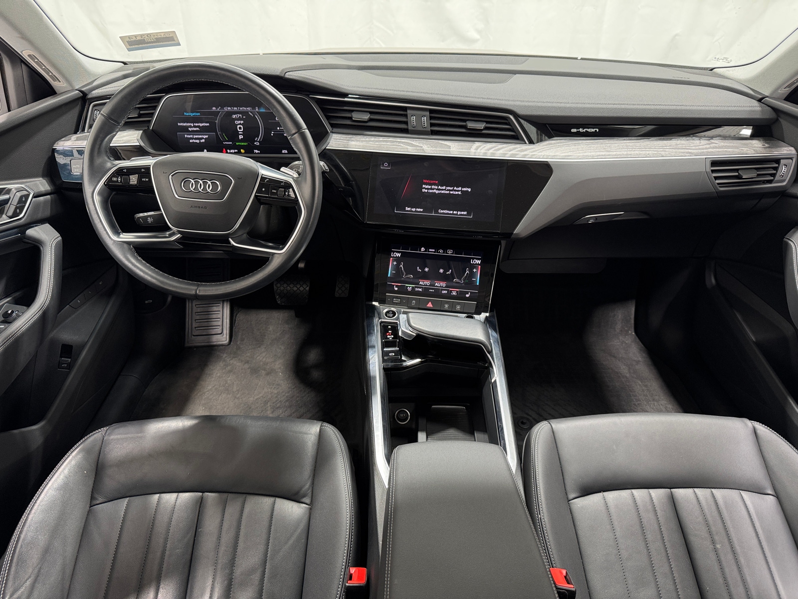 Thumbnail: 2021 Audi e-tron - 2