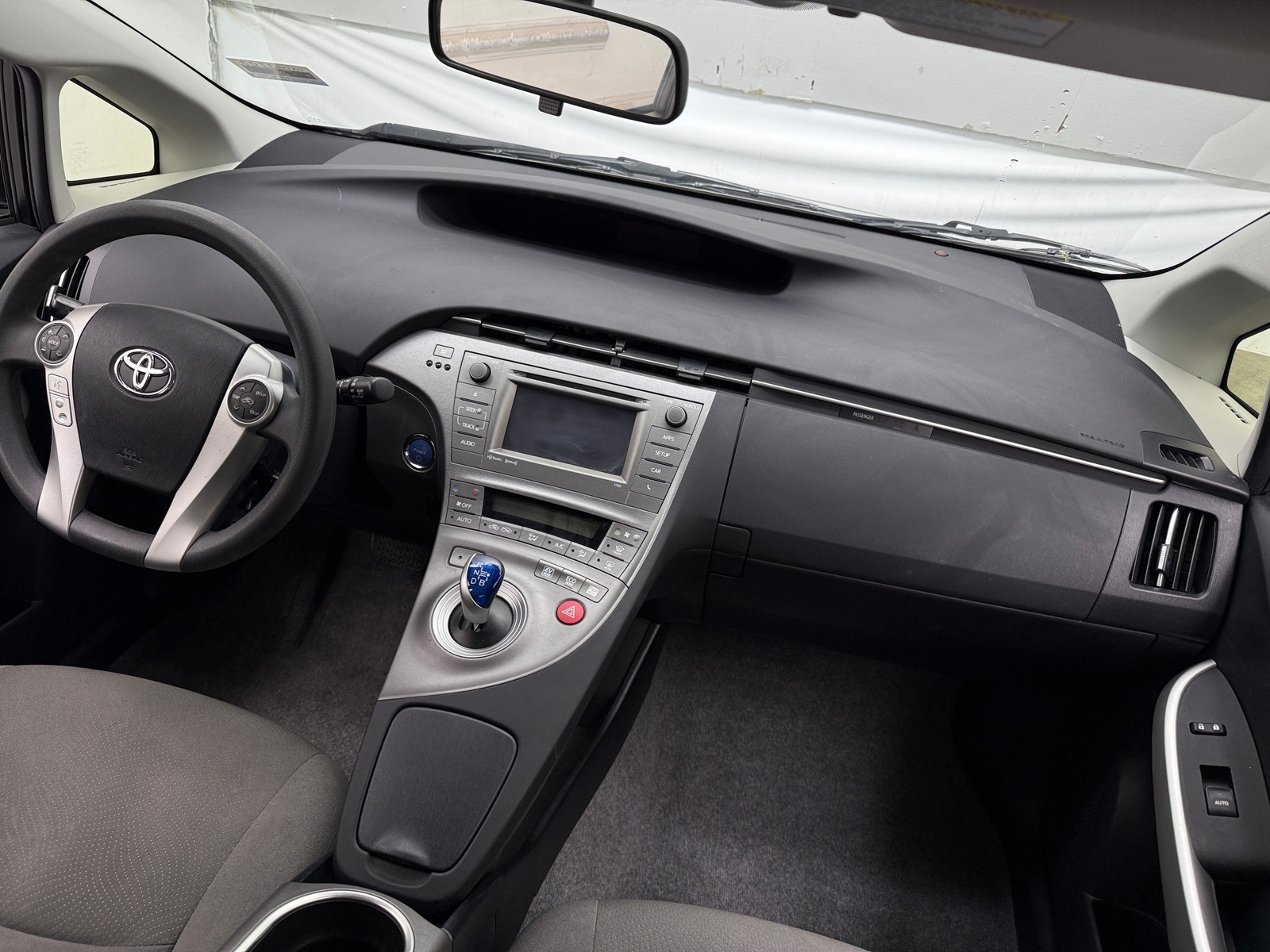 Thumbnail: 2015 Toyota Prius - 3