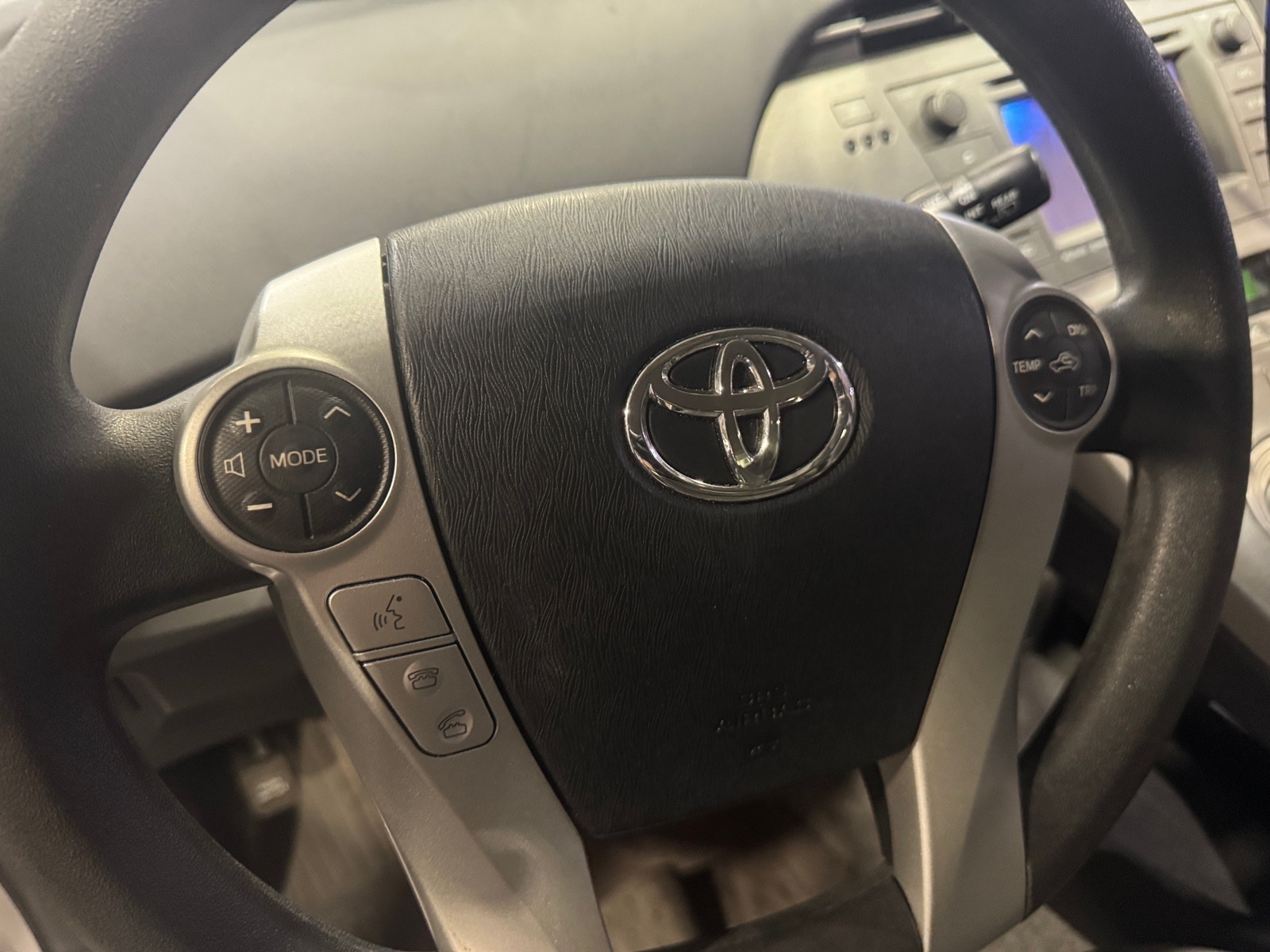 Thumbnail: 2015 Toyota Prius - 5