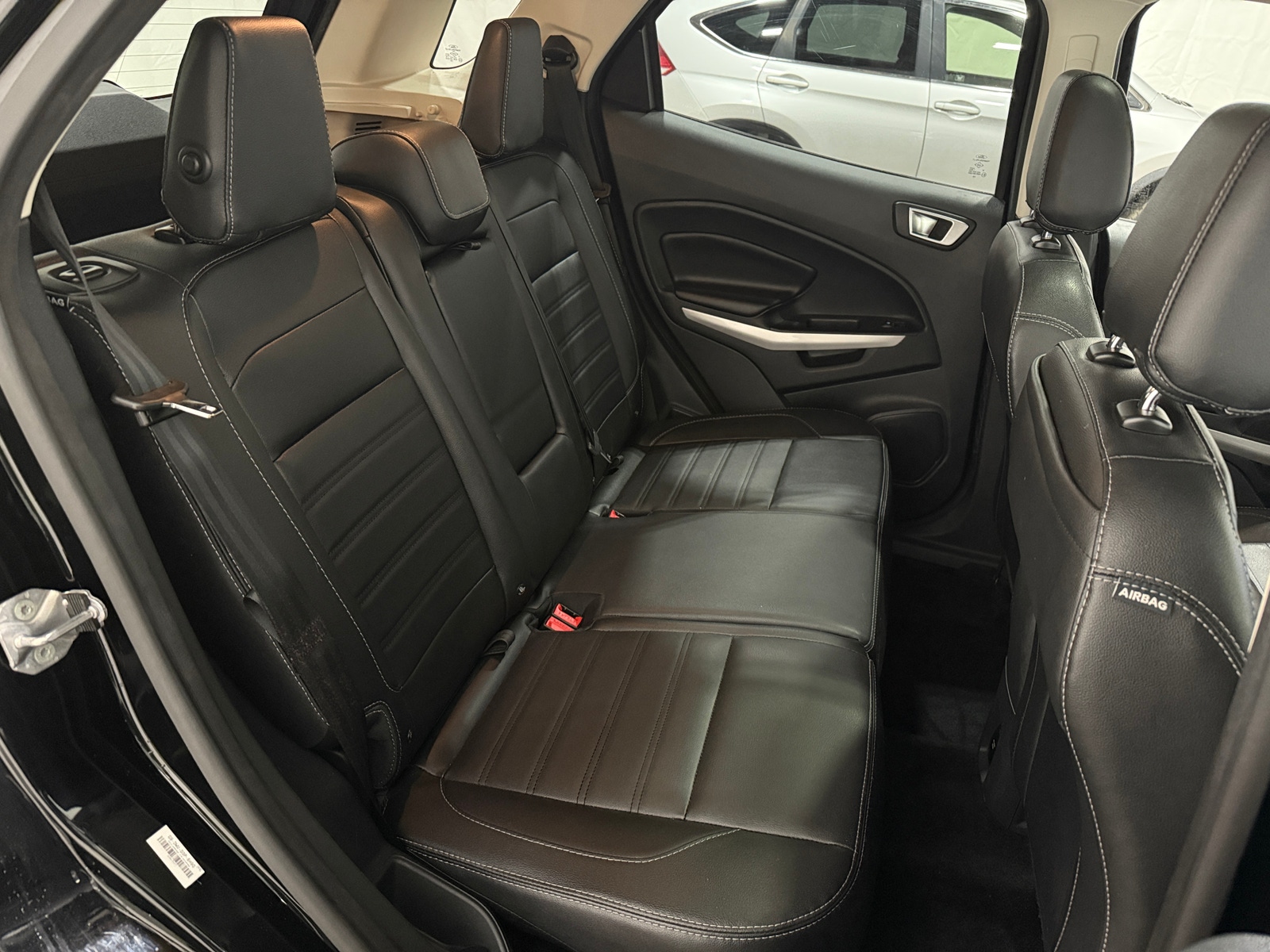 Thumbnail: 2022 Ford EcoSport - 5