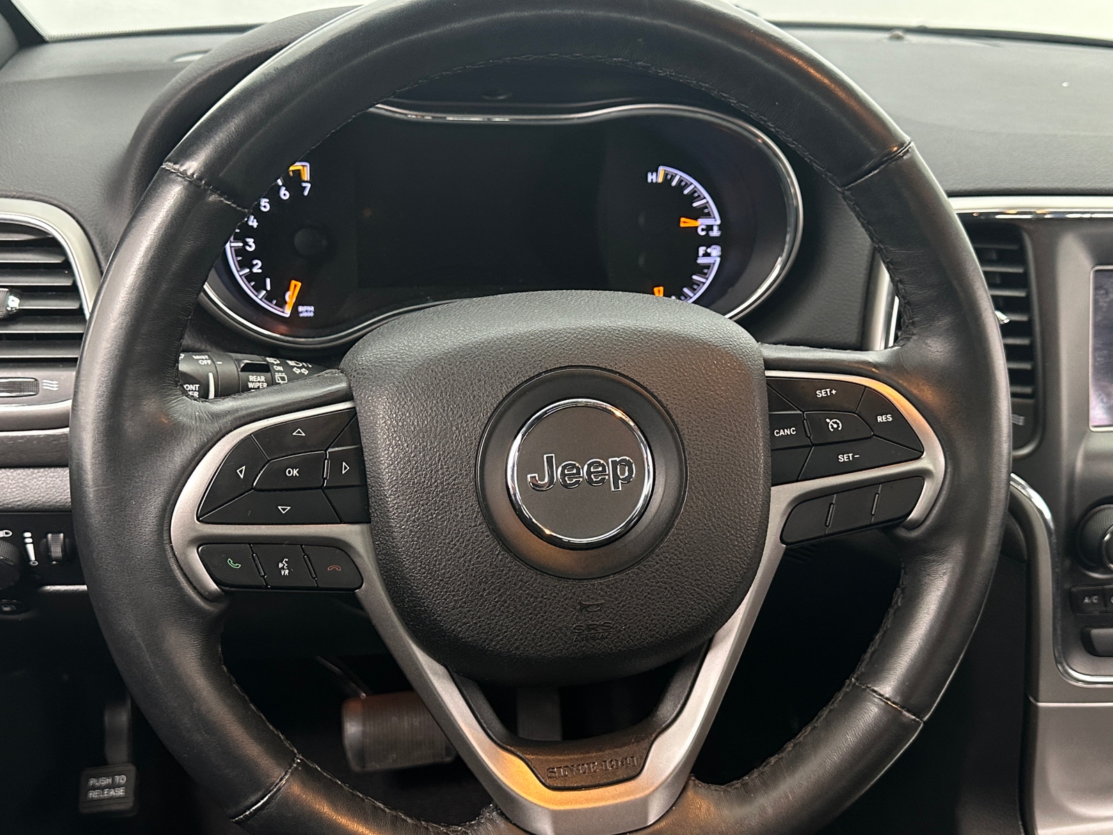 Thumbnail: 2018 Jeep Grand Cherokee - 5