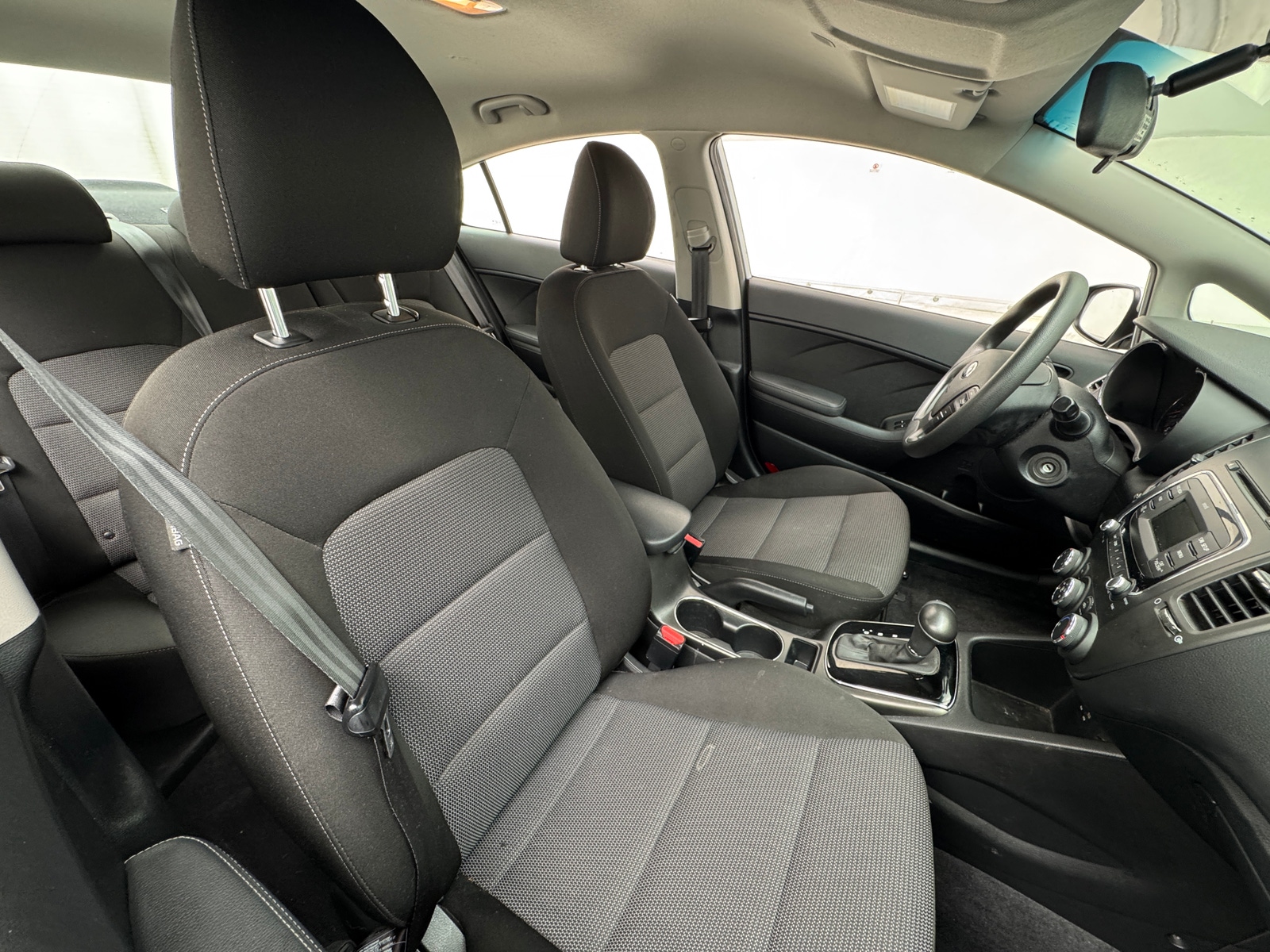 Thumbnail: 2017 Kia Forte - 2