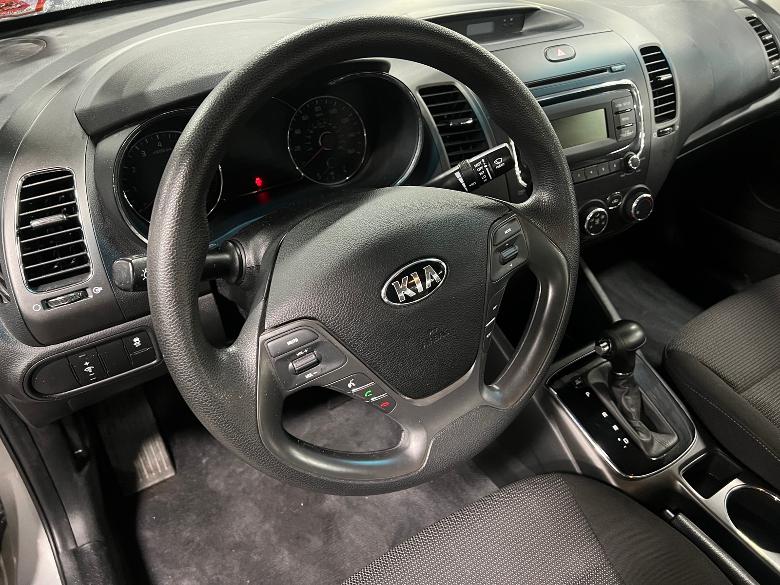 Thumbnail: 2017 Kia Forte - 5