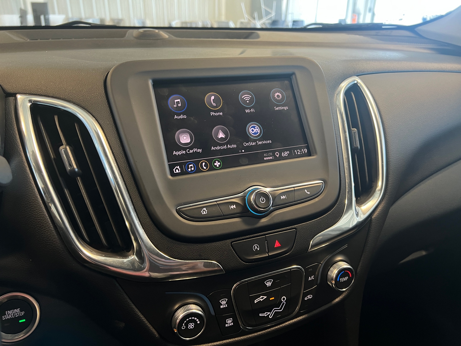 Thumbnail: 2022 Chevrolet Equinox - 4