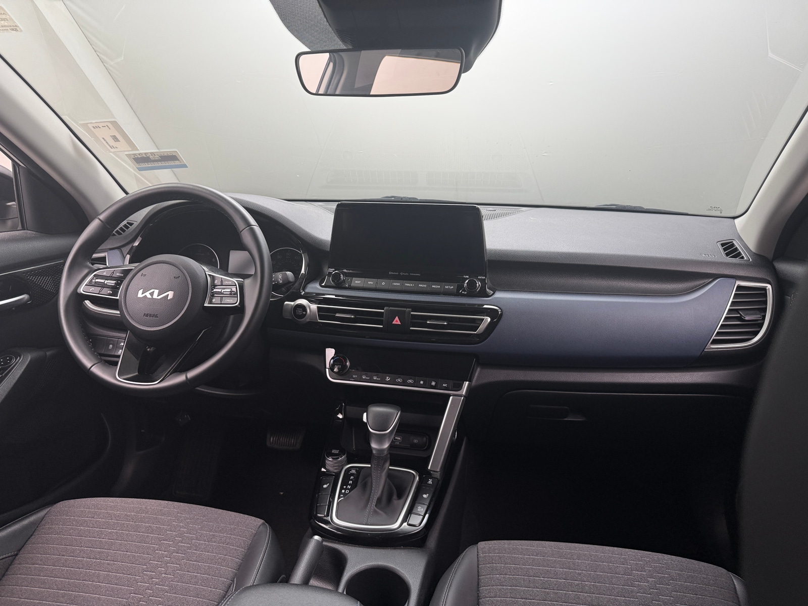 Thumbnail: 2022 Kia Seltos - 2