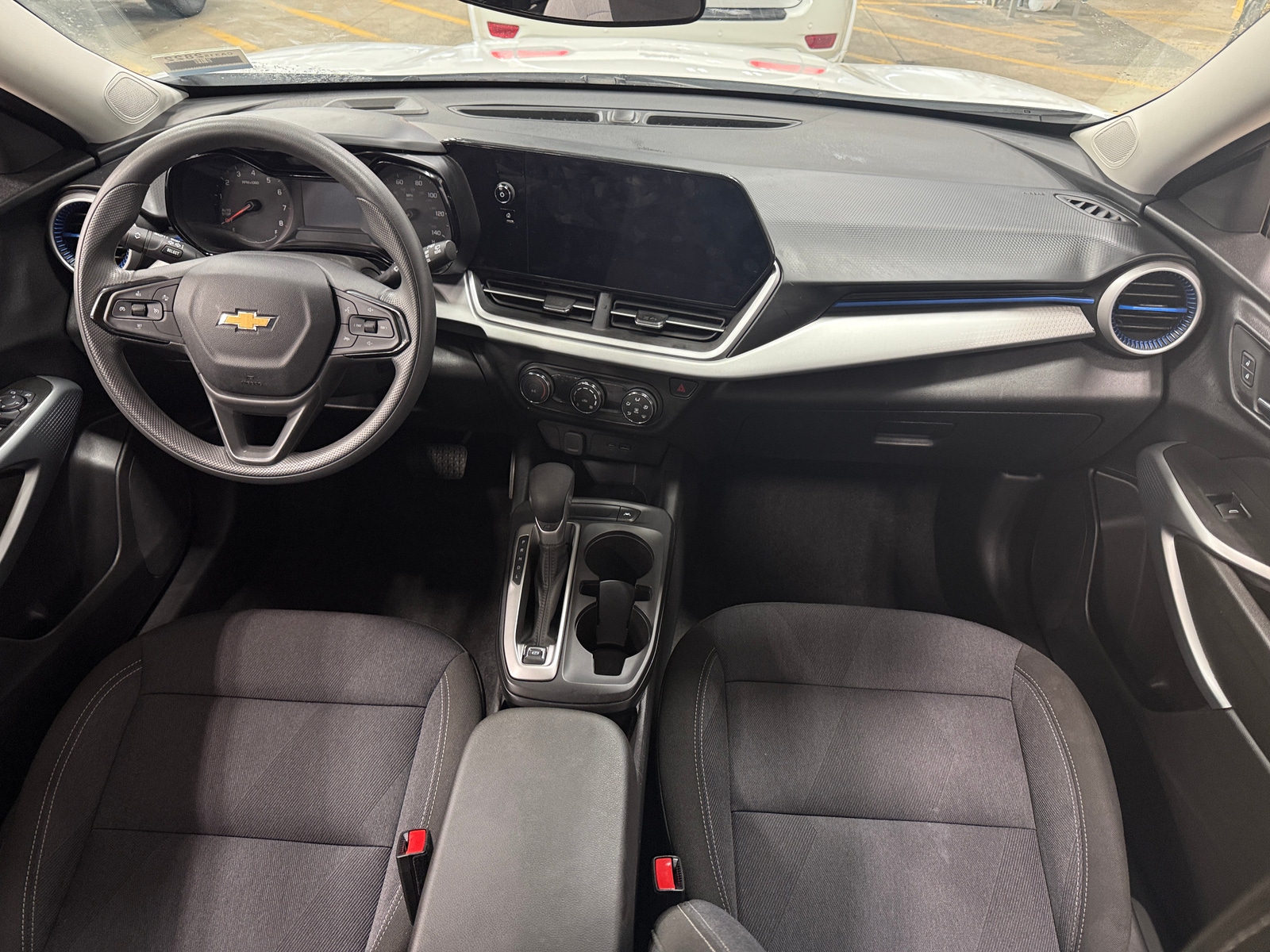 Thumbnail: 2025 Chevrolet Trax - 3