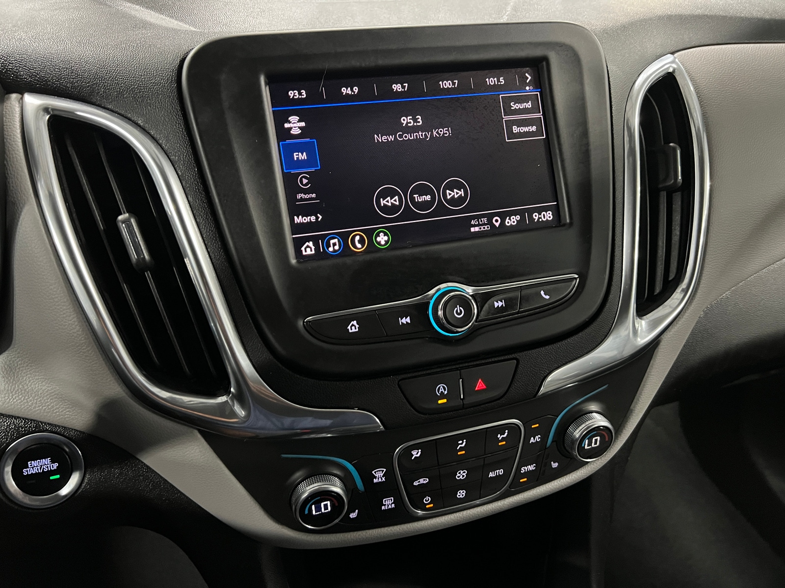 Thumbnail: 2024 Chevrolet Equinox - 4