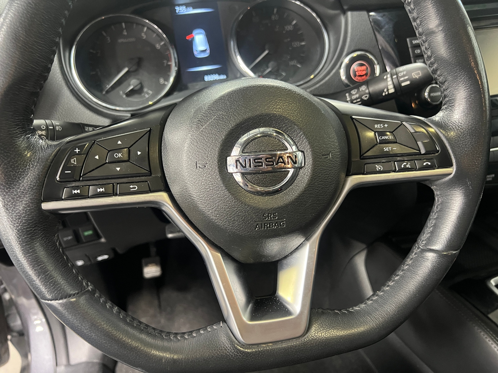 Thumbnail: 2017 Nissan Rogue - 4