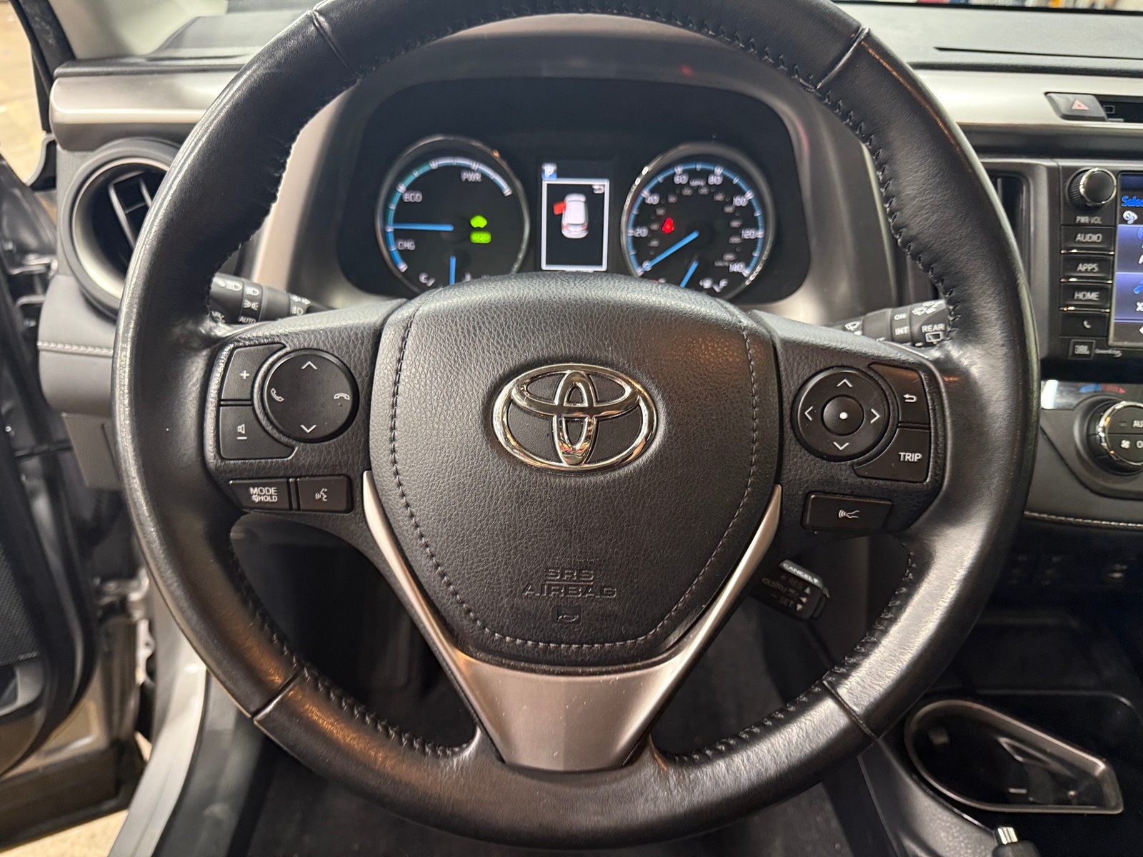 Thumbnail: 2018 Toyota RAV4 - 4