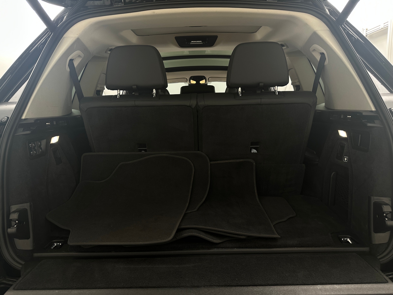 Thumbnail: 2025 BMW X7 - 6
