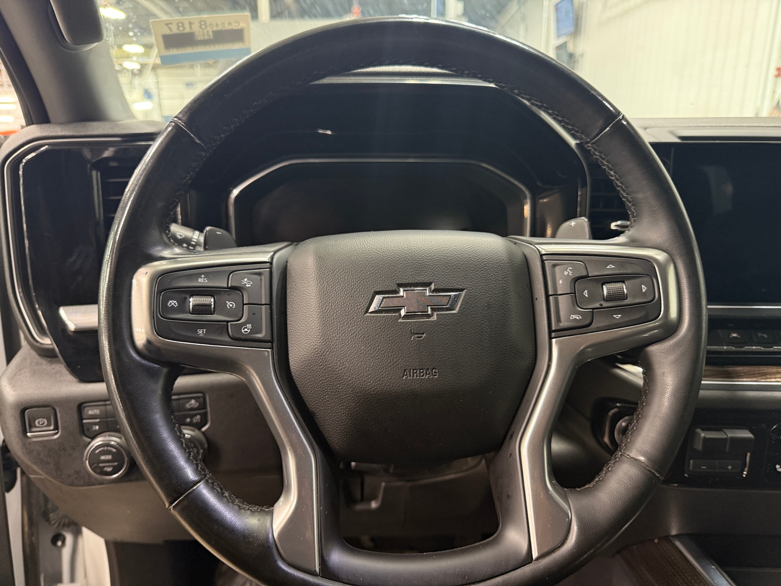 Thumbnail: 2023 Chevrolet Silverado 1500 - 5