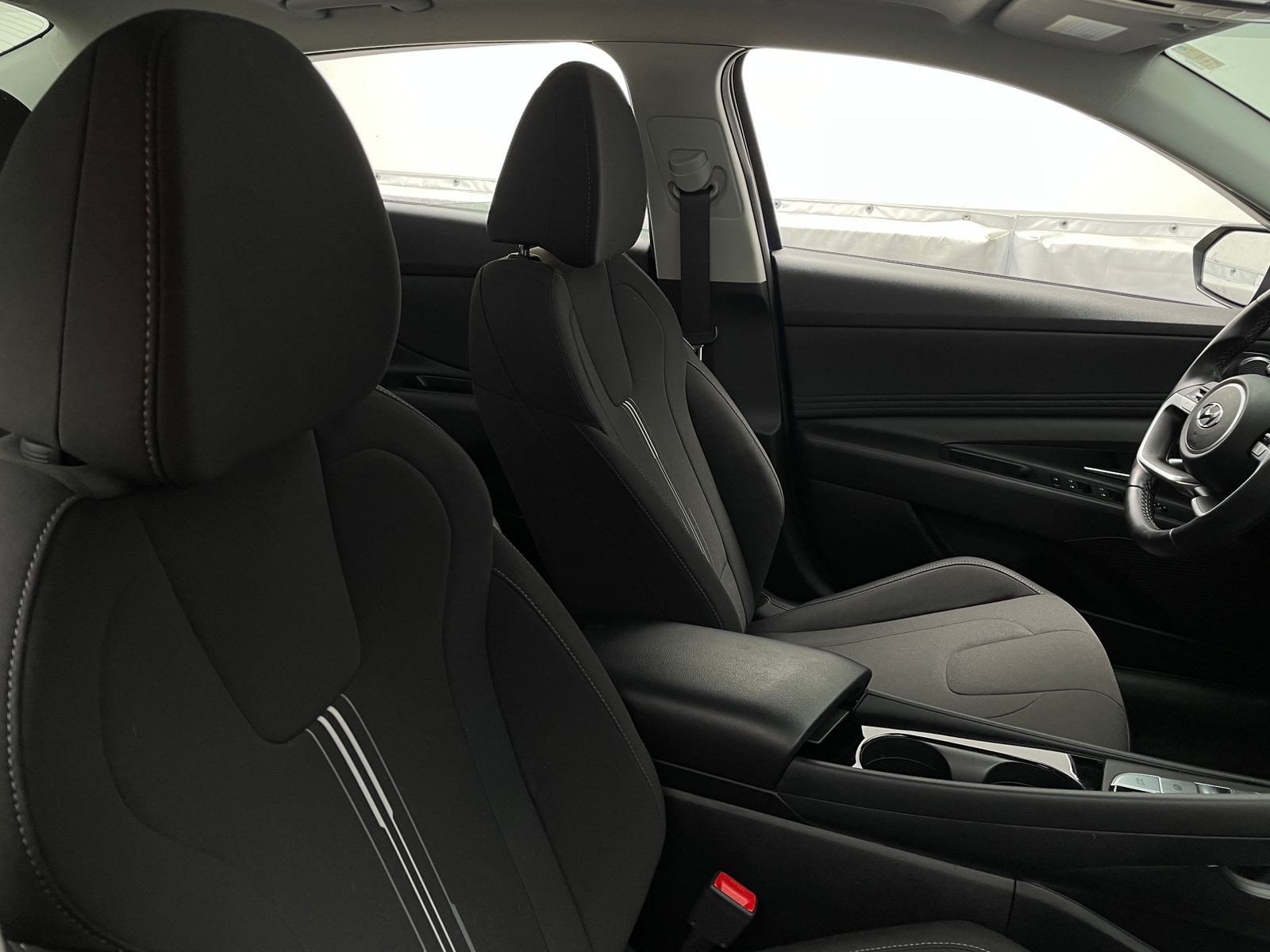 Thumbnail: 2022 Hyundai Elantra - 2