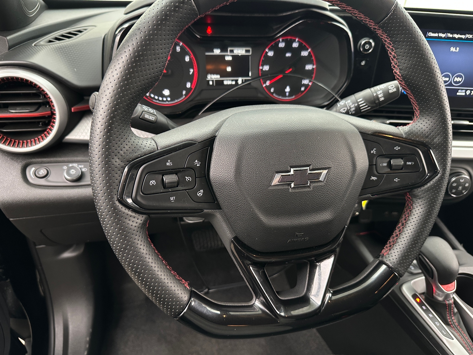 Thumbnail: 2025 Chevrolet Trax - 5