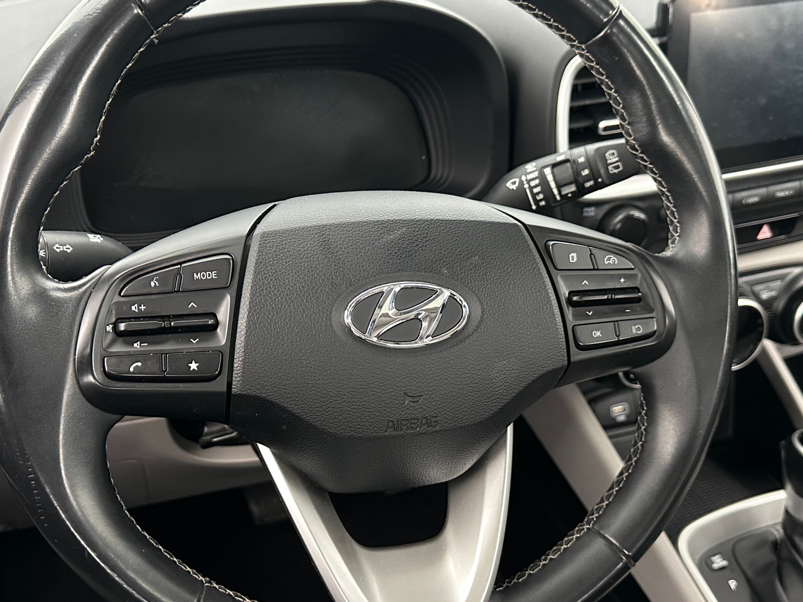 Thumbnail: 2023 Hyundai Venue - 5