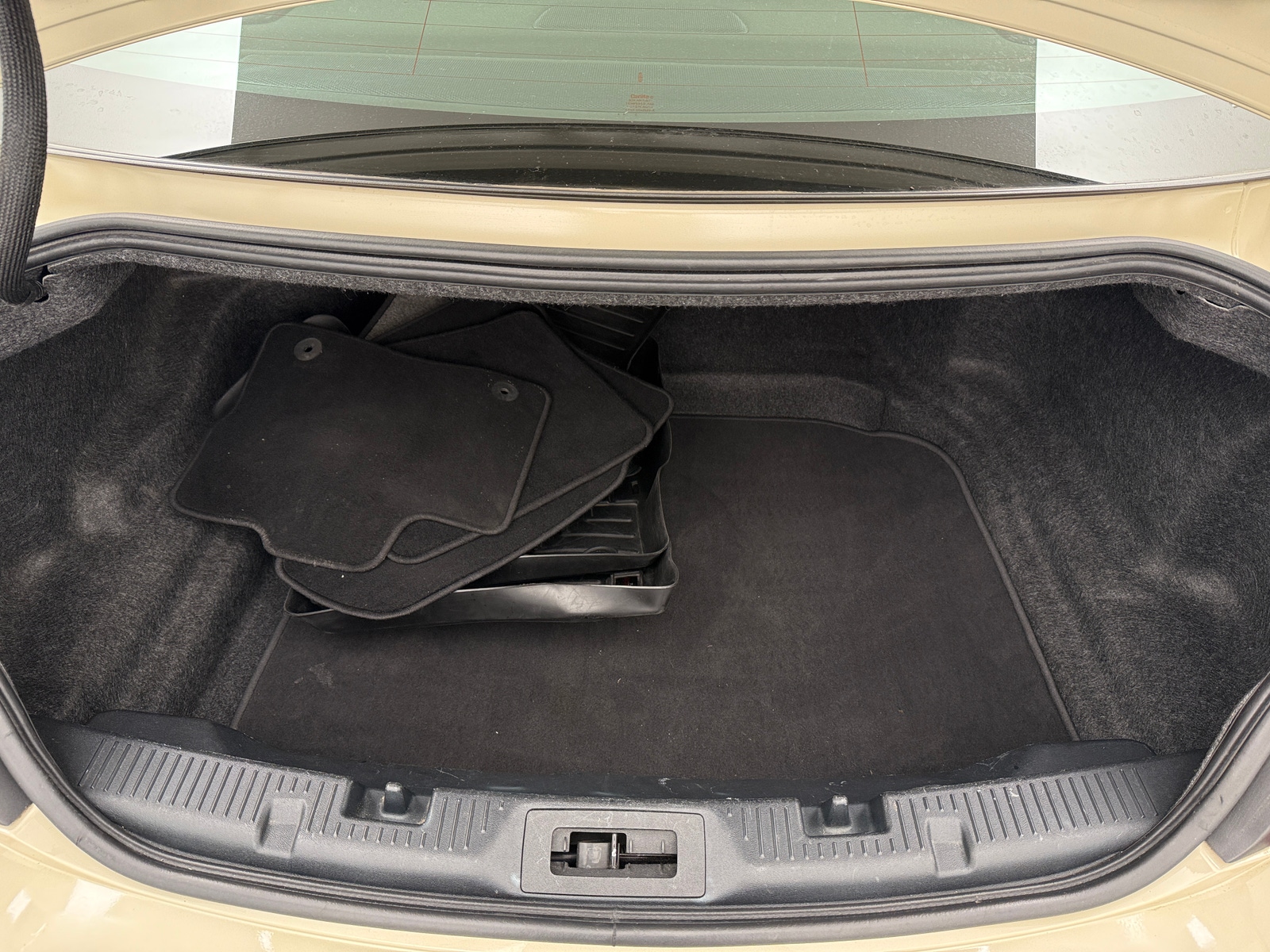 Thumbnail: 2015 Lincoln MKS - 6