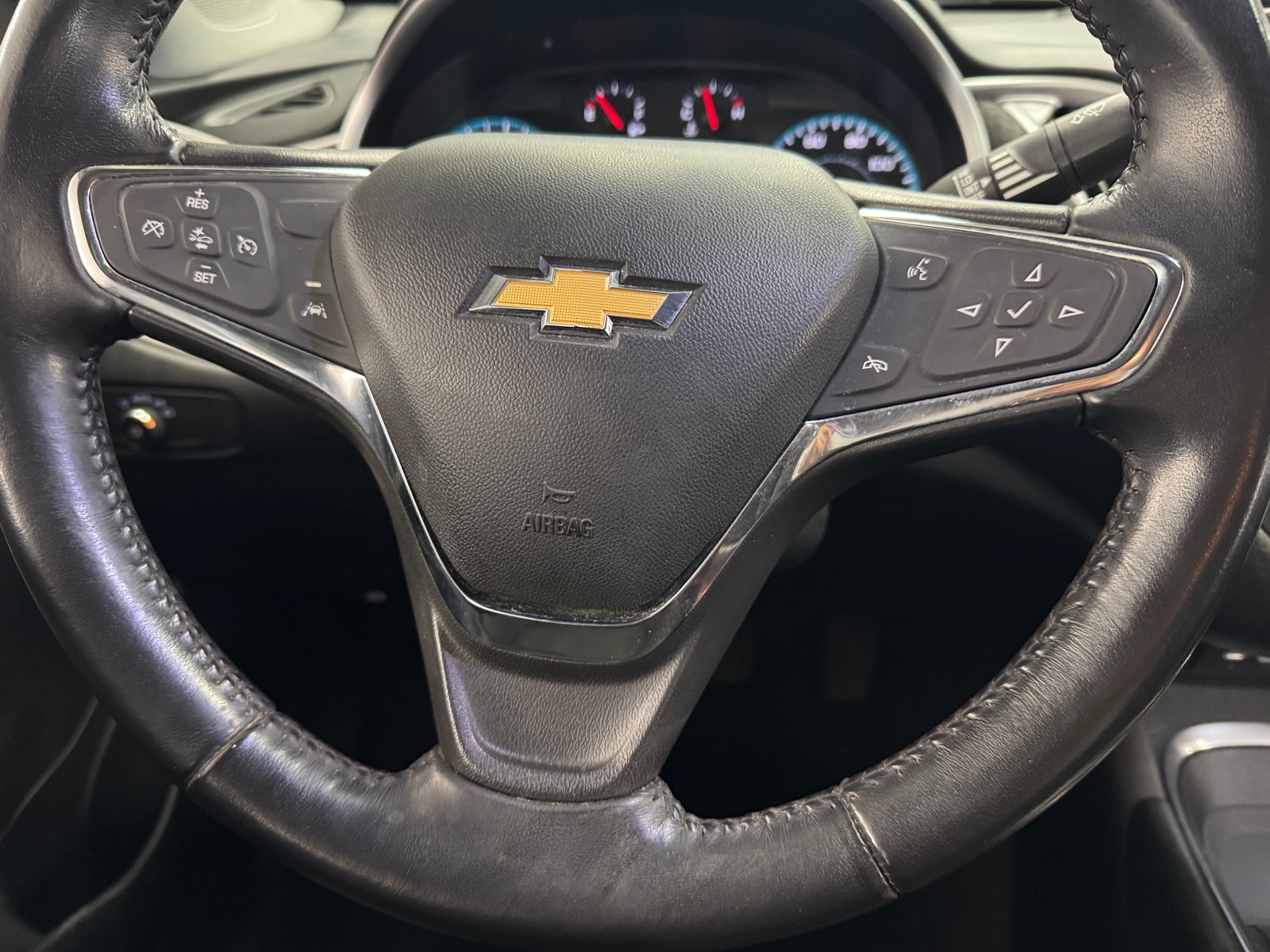 Thumbnail: 2021 Chevrolet Malibu - 5