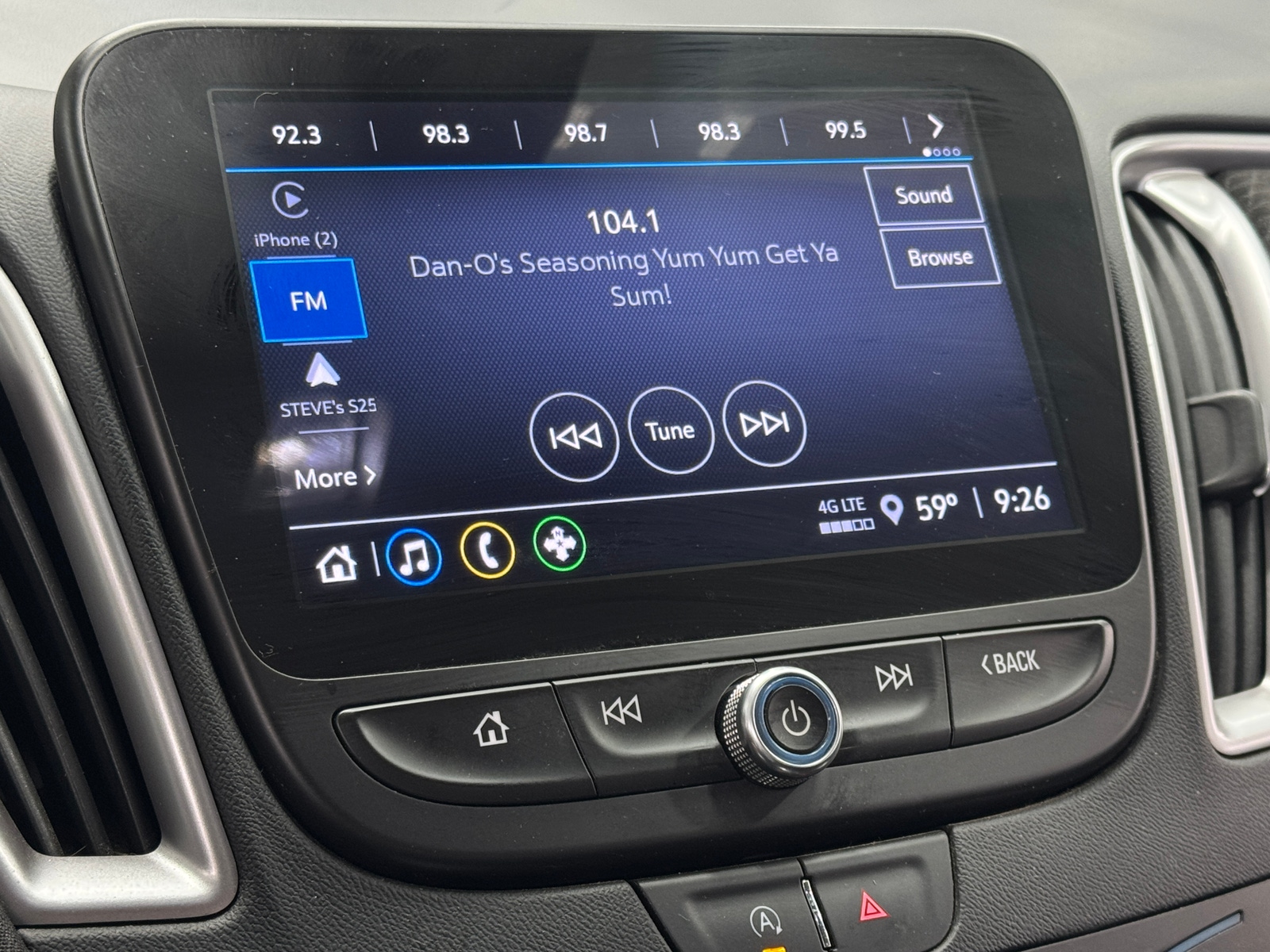 Thumbnail: 2021 Chevrolet Malibu - 4