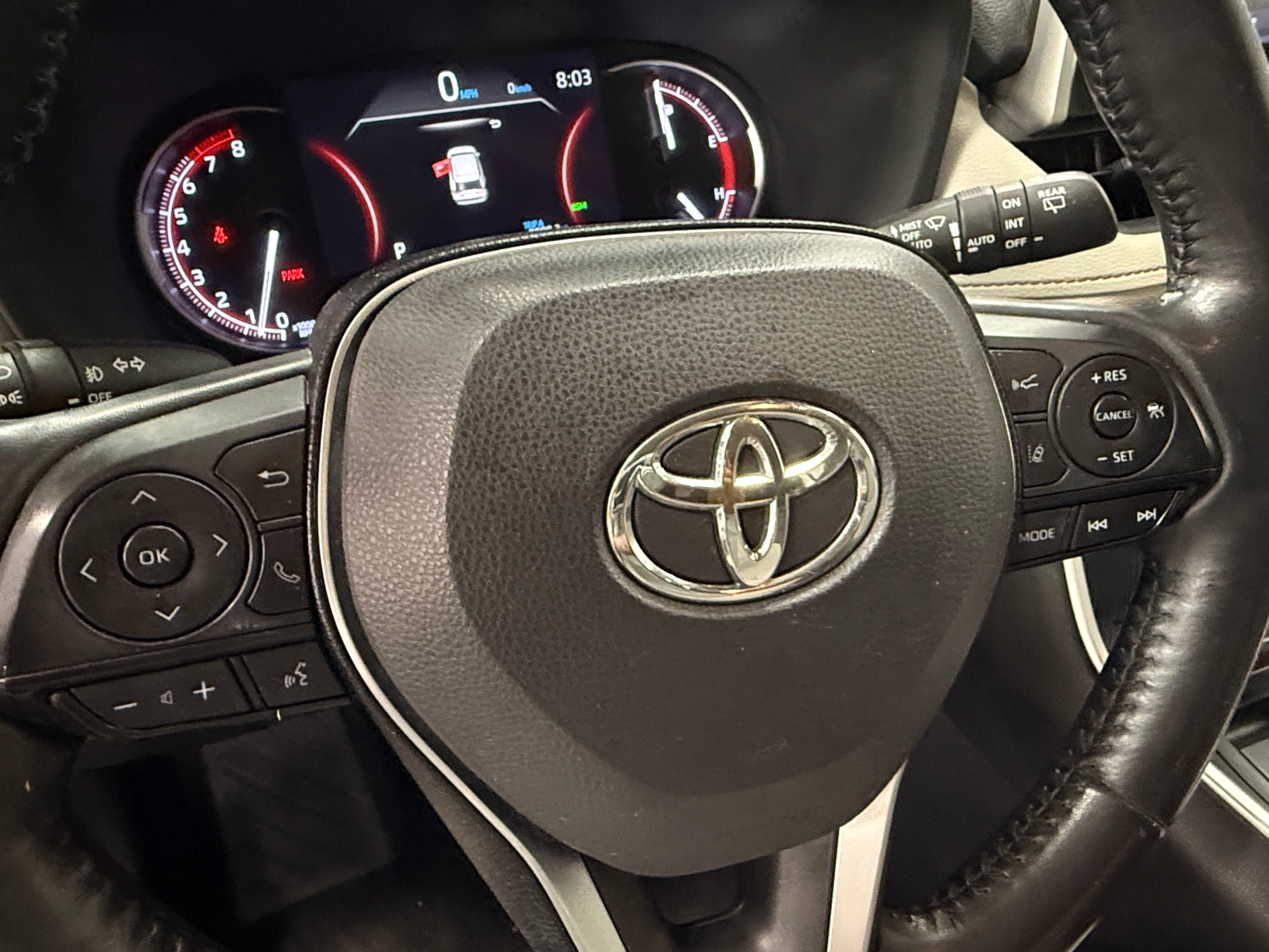 Thumbnail: 2019 Toyota RAV4 - 4