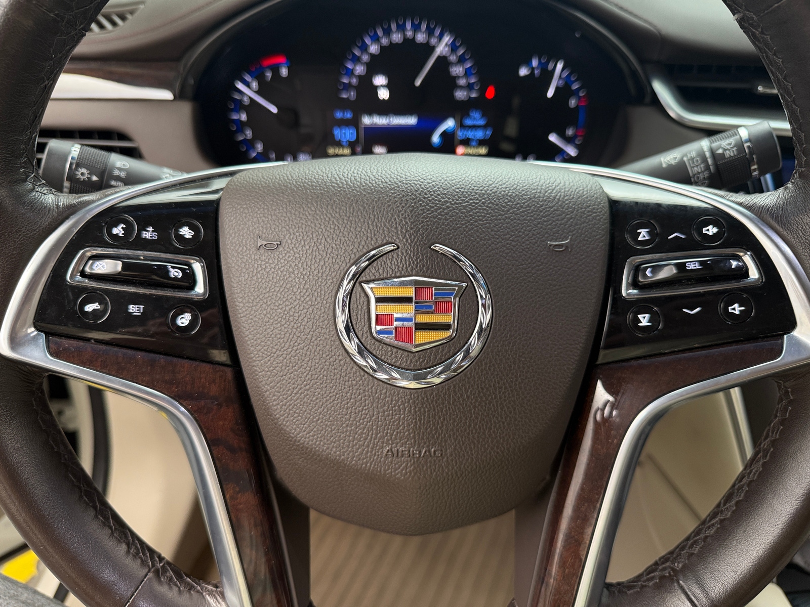 Thumbnail: 2014 Cadillac XTS - 4