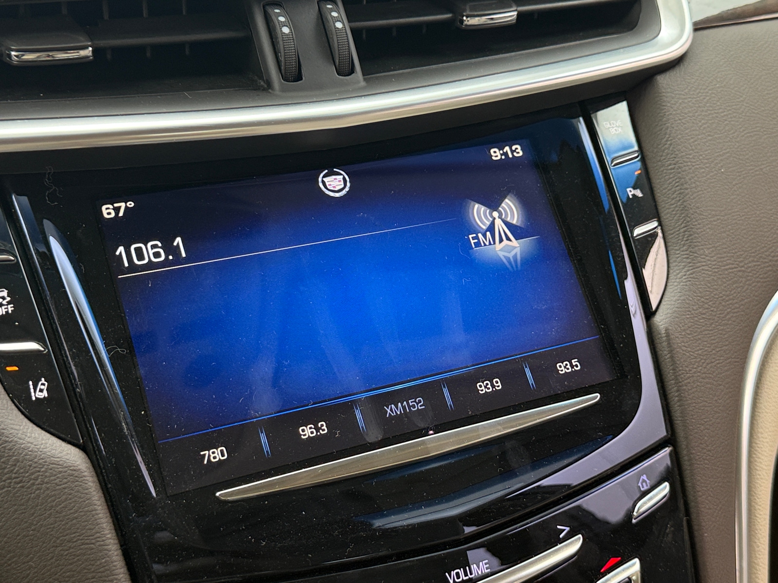 Thumbnail: 2014 Cadillac XTS - 3