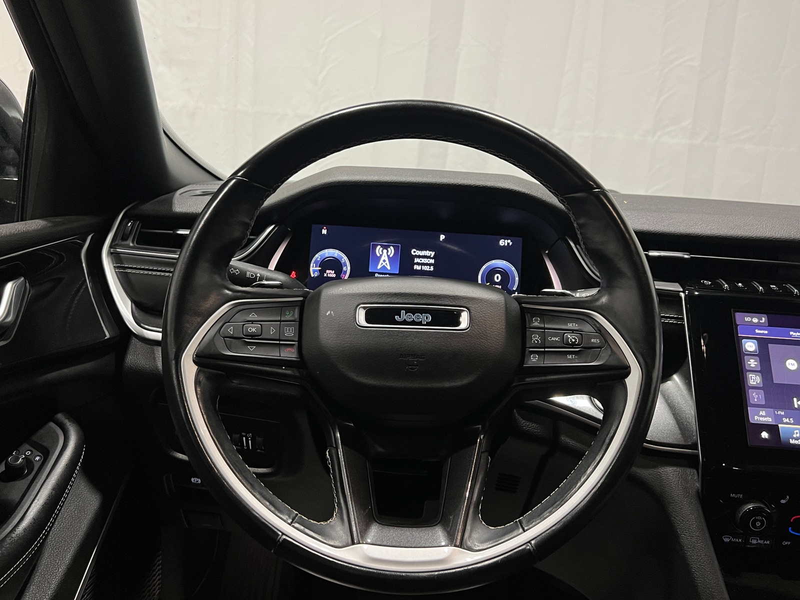 Thumbnail: 2021 Jeep Grand Cherokee L - 4