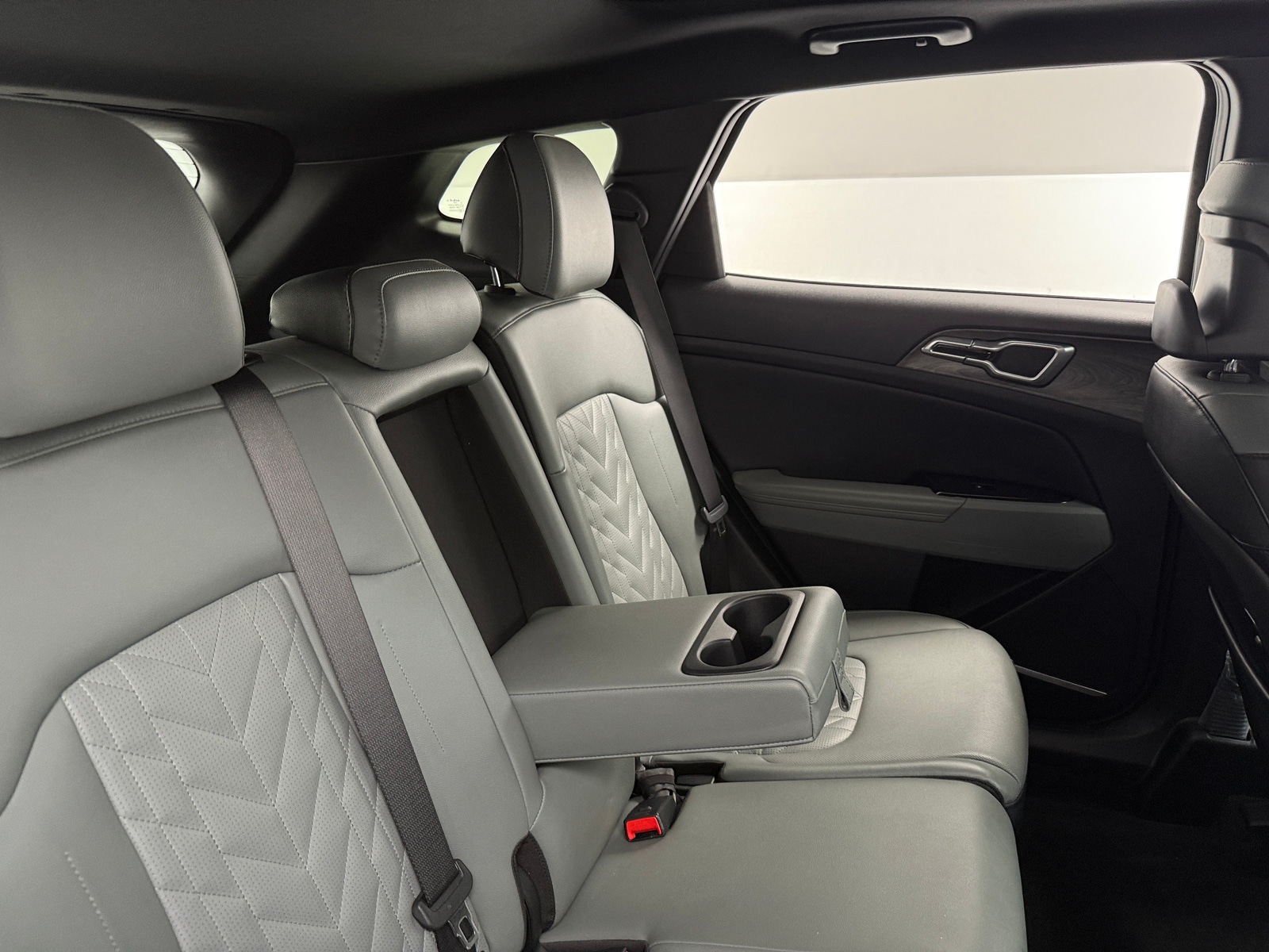Thumbnail: 2023 Kia Sportage - 5