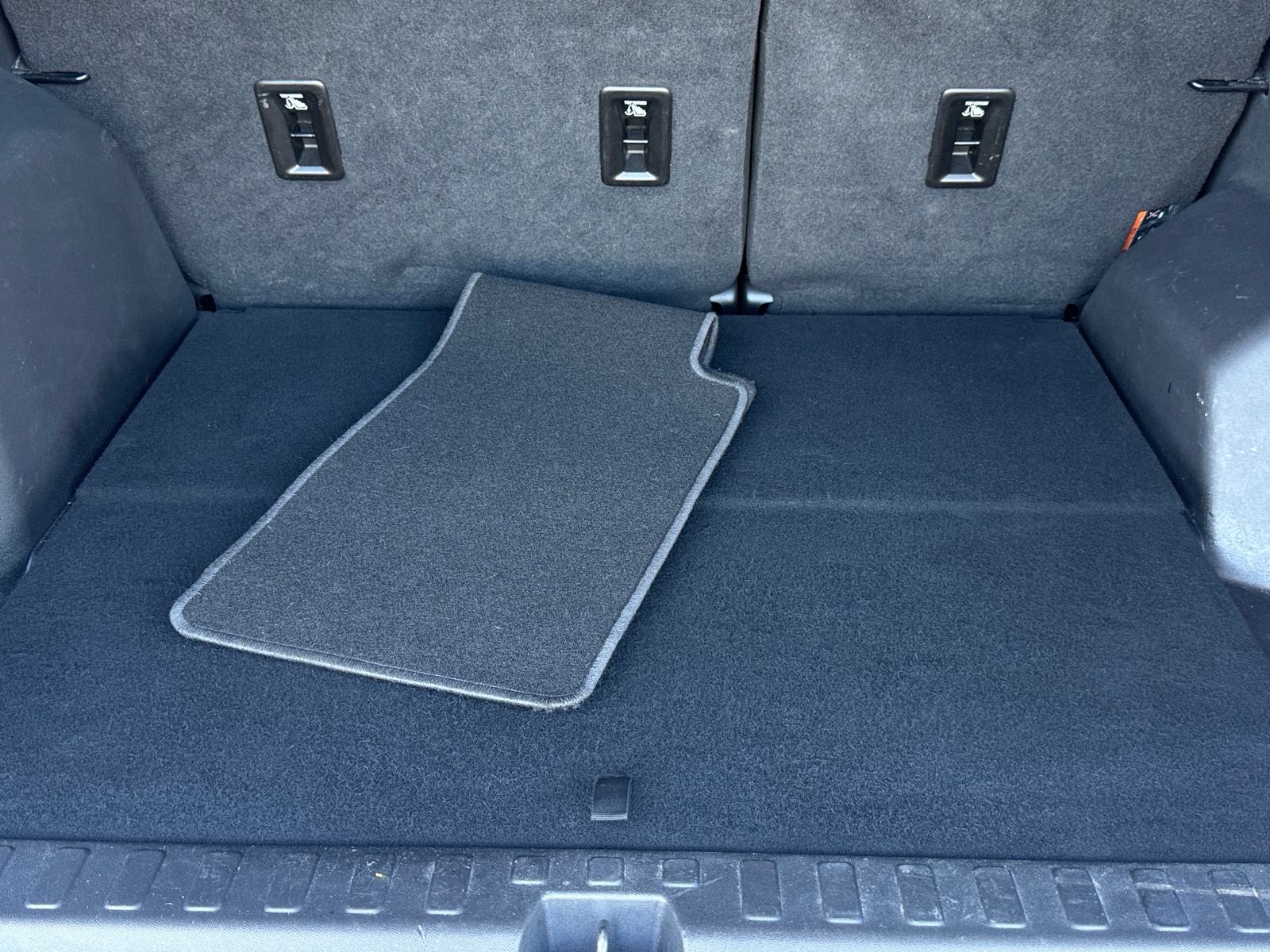 Thumbnail: 2019 Chevrolet Equinox - 7
