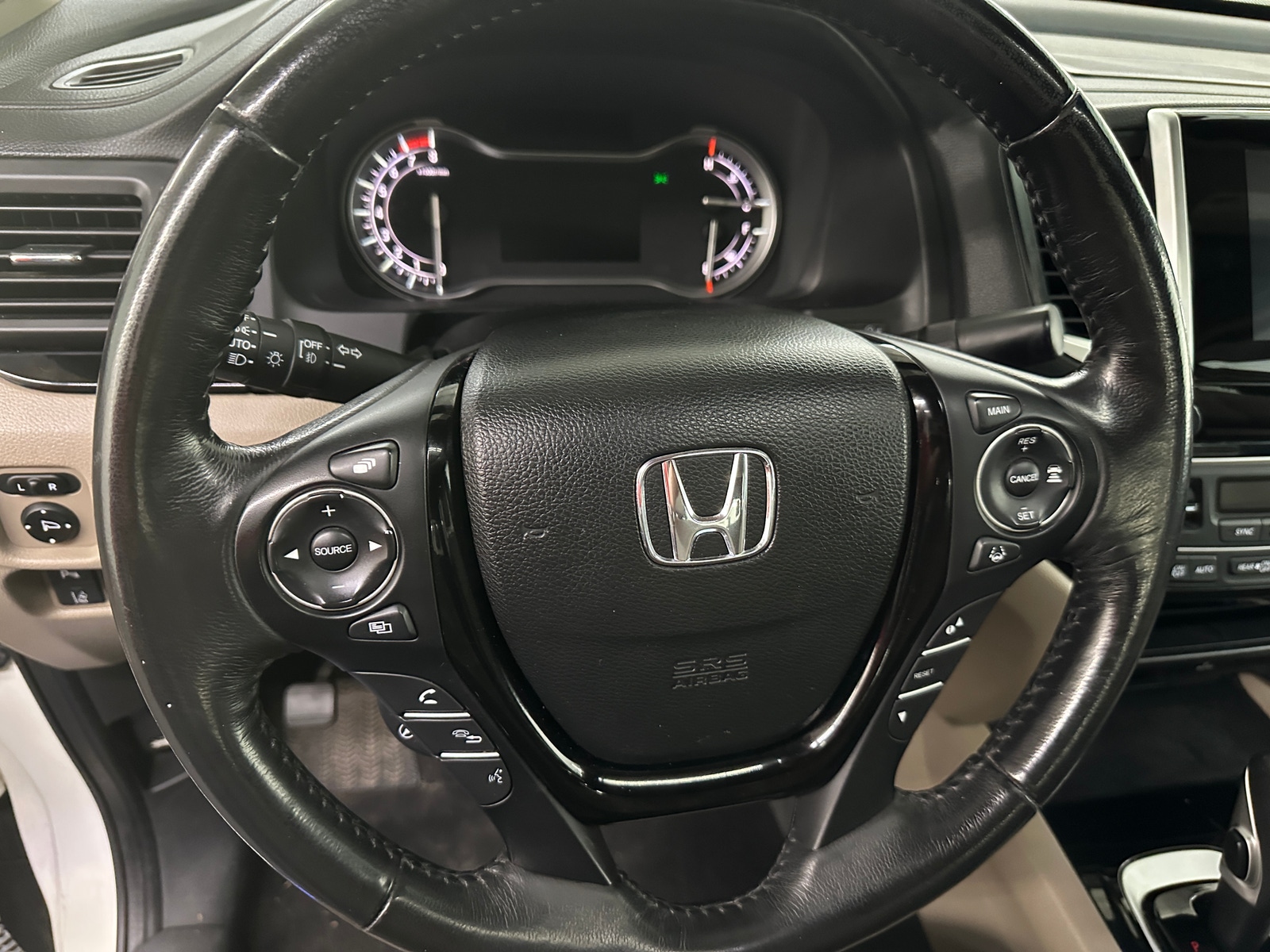 Thumbnail: 2017 Honda Ridgeline - 4