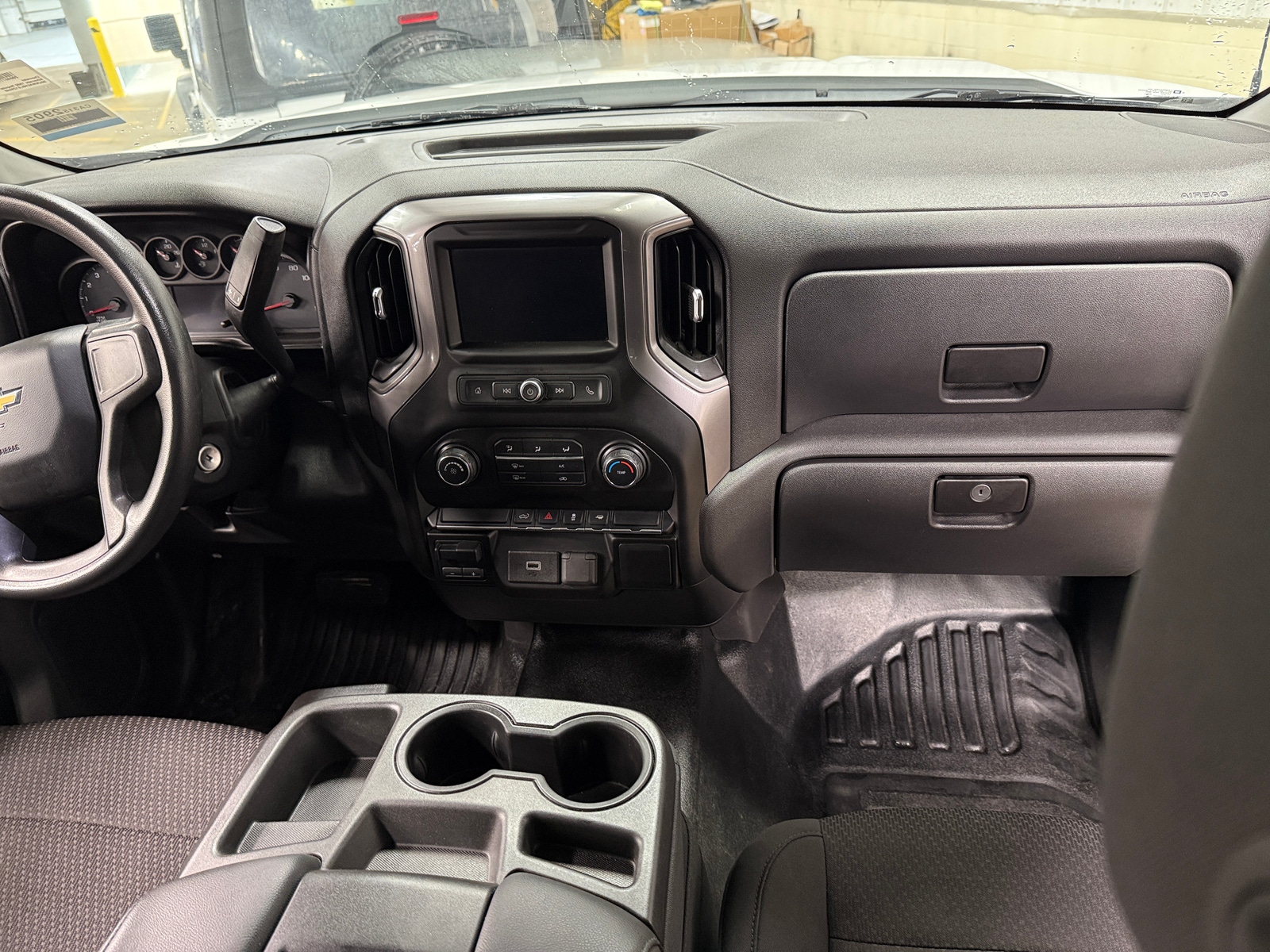 Thumbnail: 2020 Chevrolet Silverado 1500 - 3