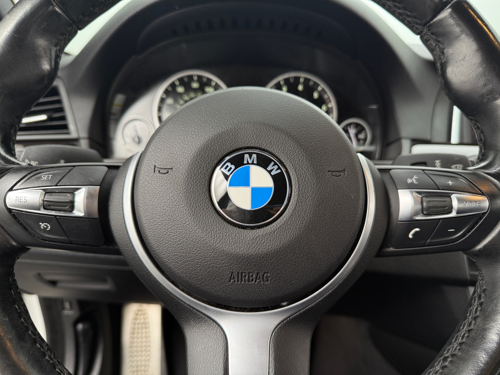 Thumbnail: 2015 BMW 5 Series - 4