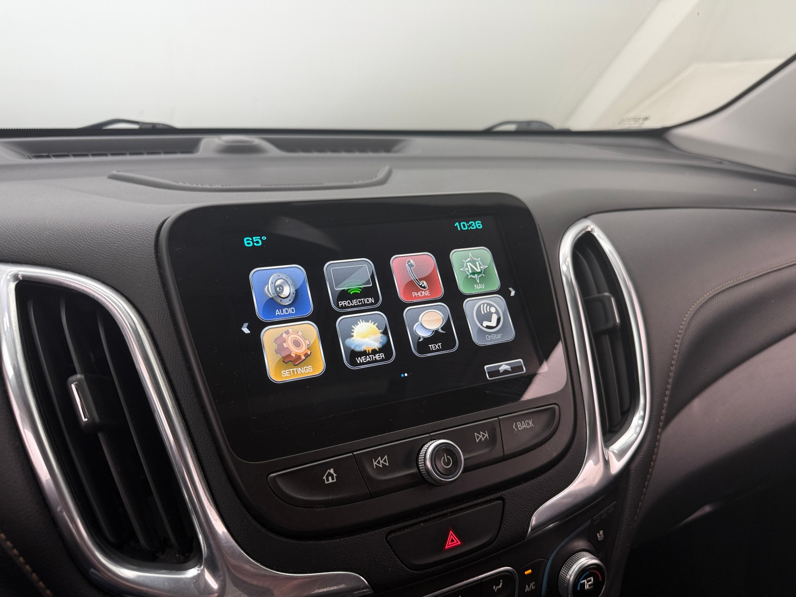 Thumbnail: 2018 Chevrolet Equinox - 3