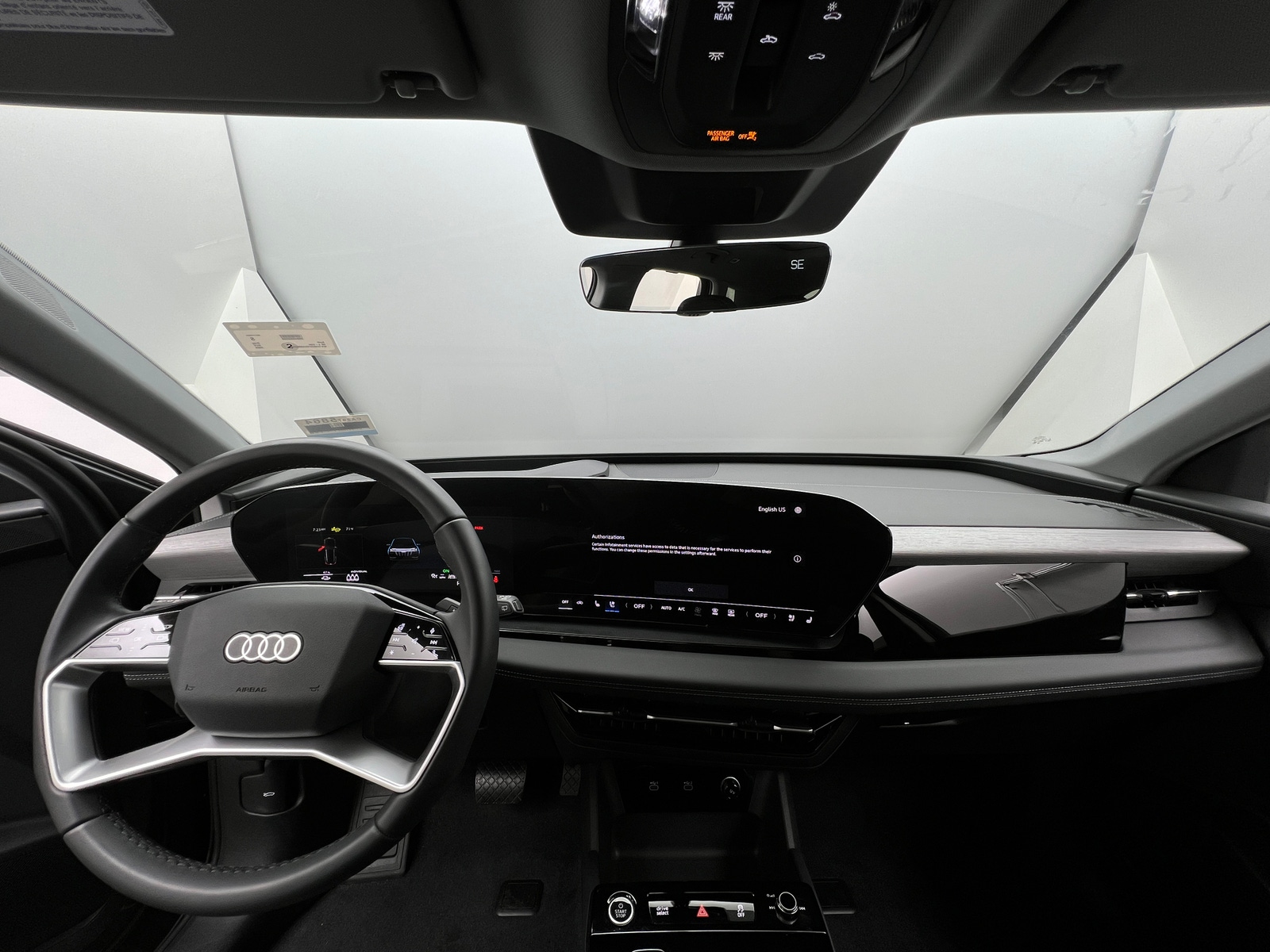 Thumbnail: 2025 Audi Q6 e-tron - 2