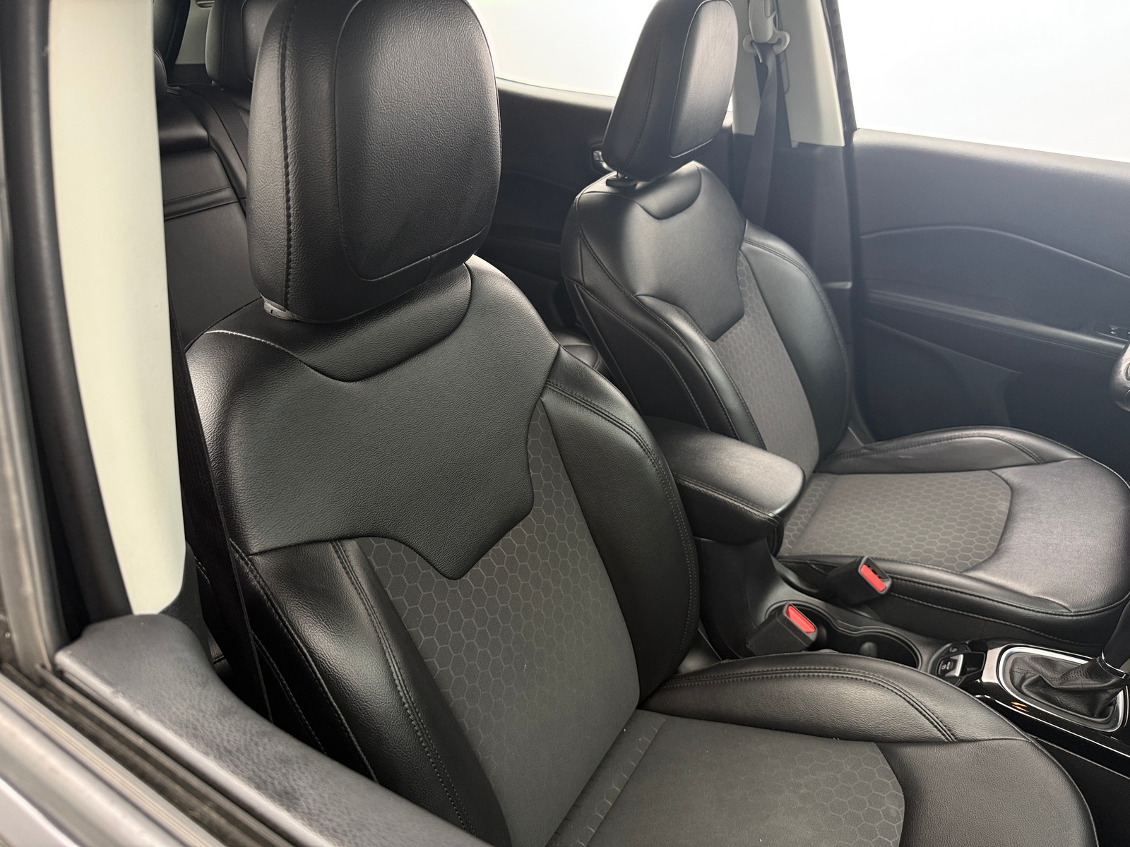 Thumbnail: 2019 Jeep Compass - 2