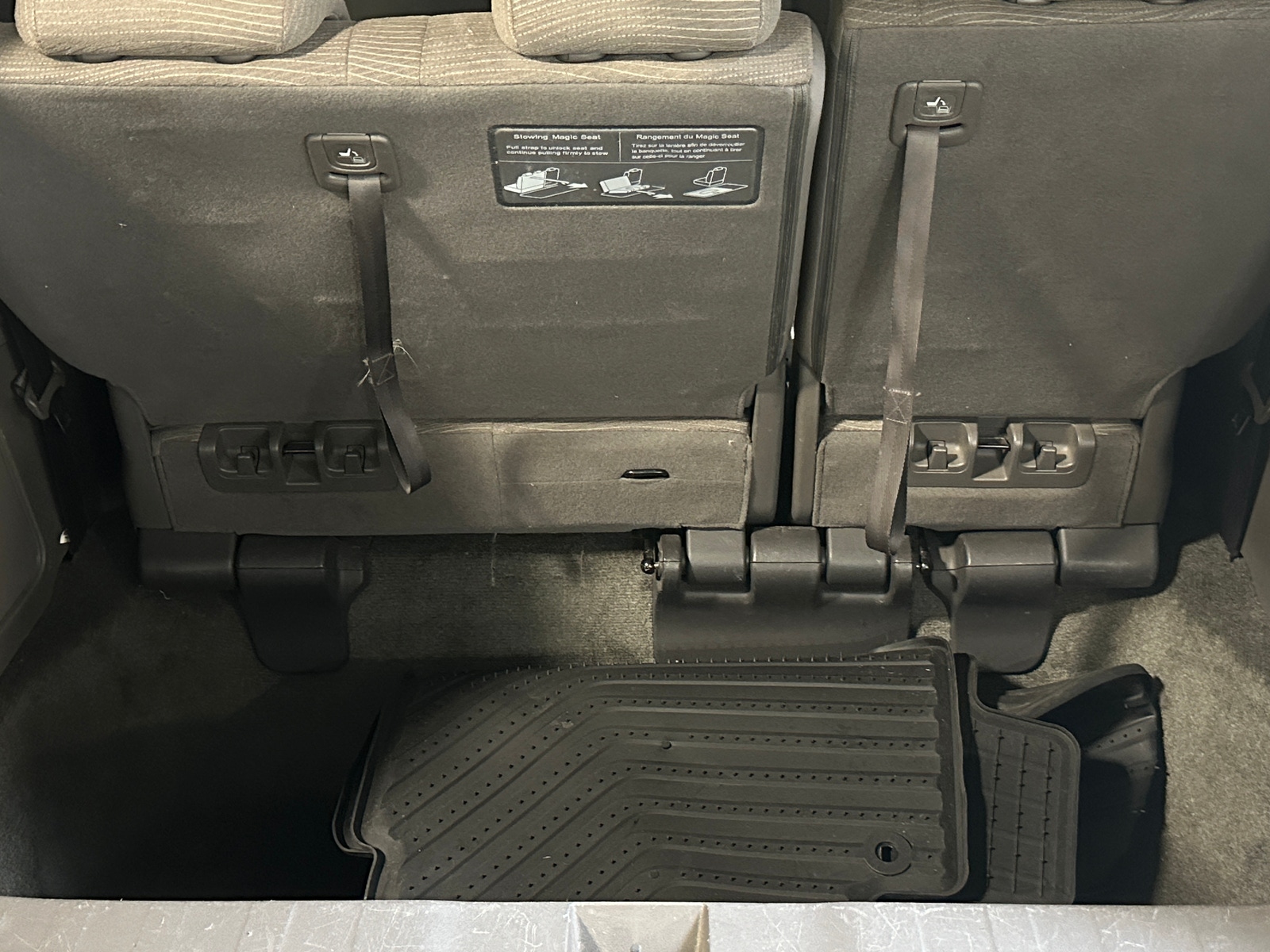 Thumbnail: 2012 Honda Odyssey - 7