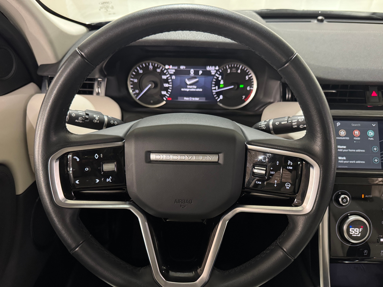 Thumbnail: 2023 Land Rover Discovery Sport - 4
