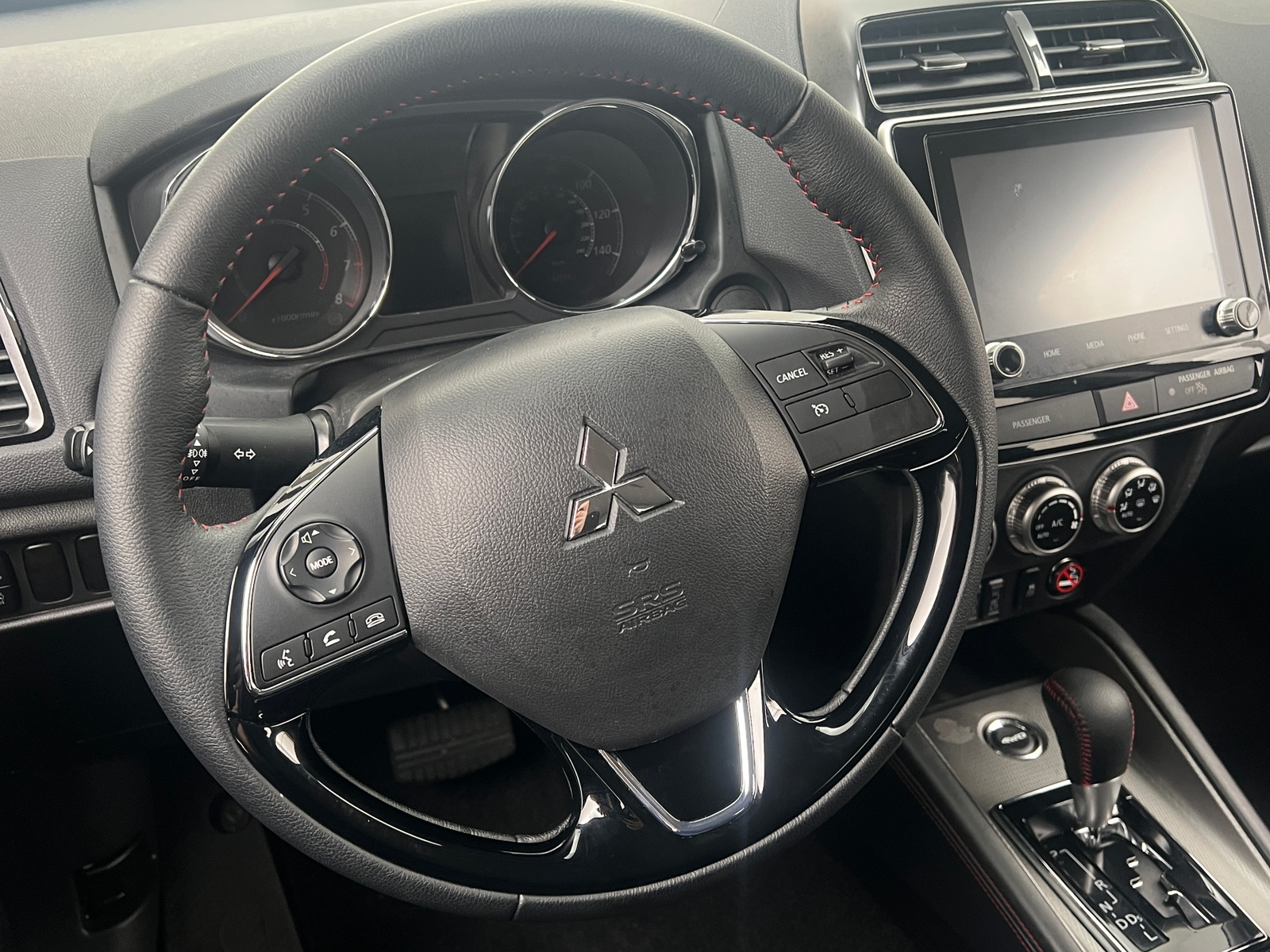 Thumbnail: 2024 Mitsubishi Outlander Sport - 5