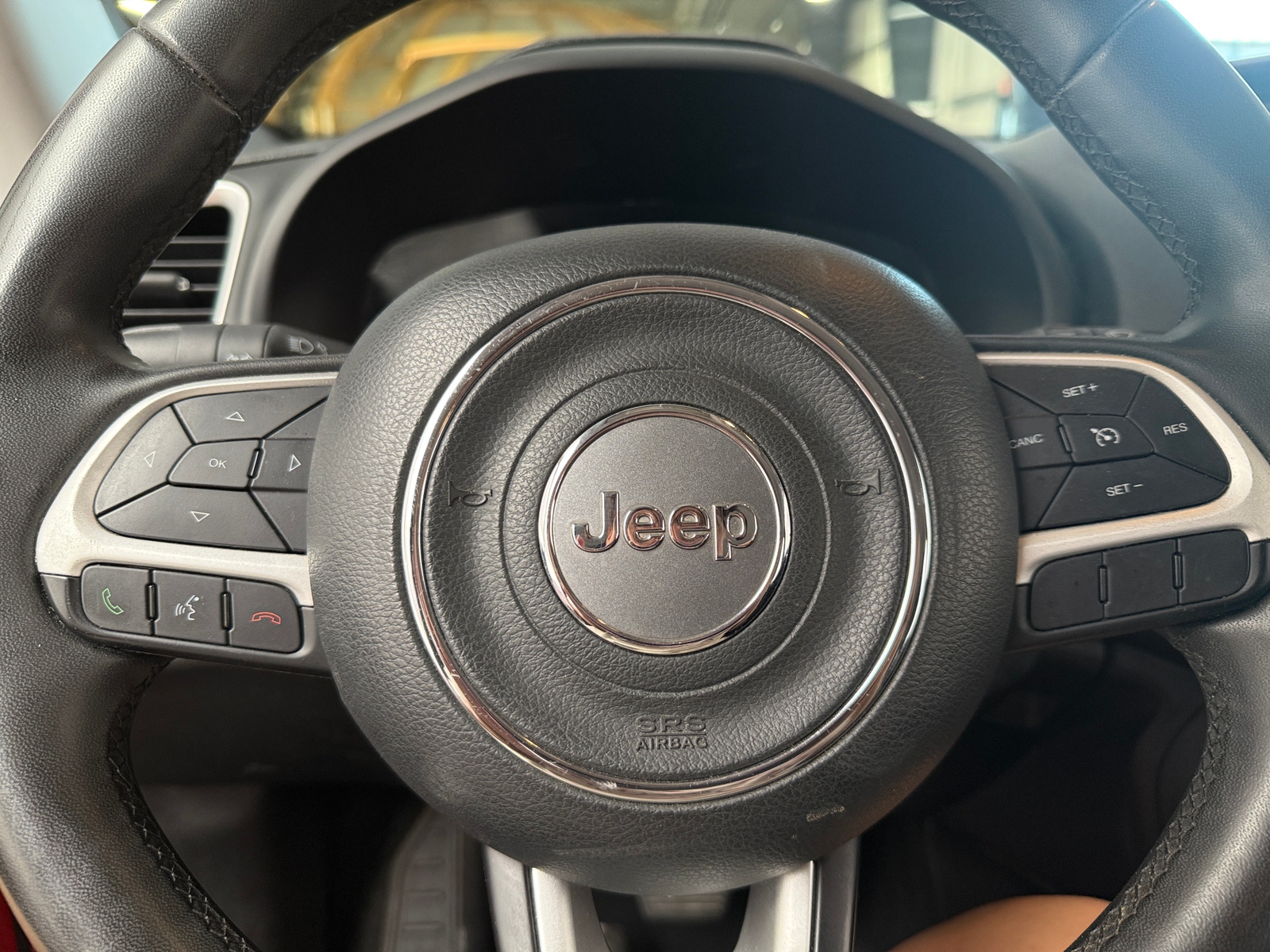 Thumbnail: 2018 Jeep Renegade - 5