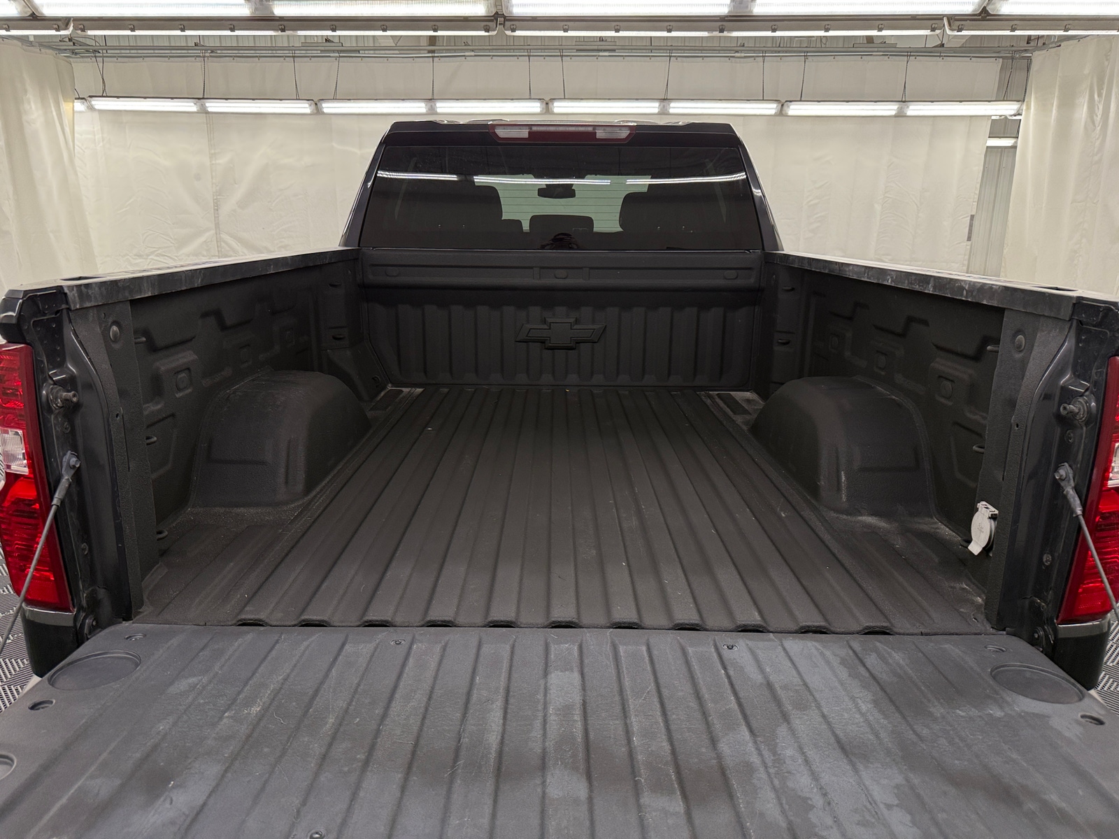 Thumbnail: 2023 Chevrolet Silverado 1500 - 7