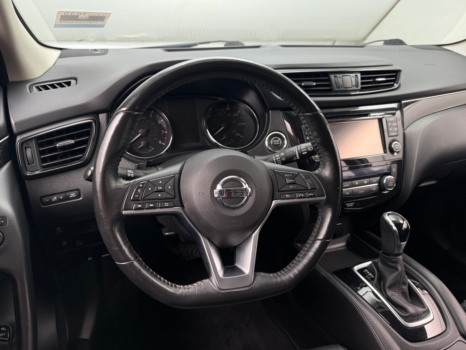 Thumbnail: 2017 Nissan Rogue Sport - 4