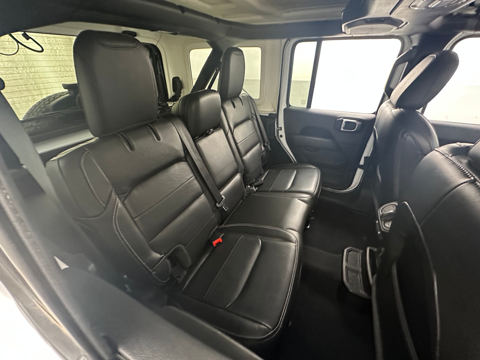 Thumbnail: 2020 Jeep Wrangler - 5