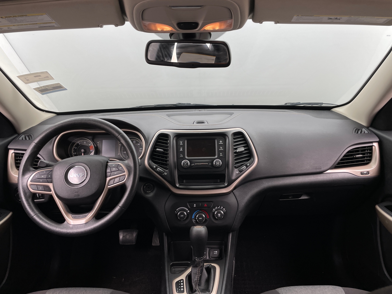 Thumbnail: 2018 Jeep Cherokee - 3