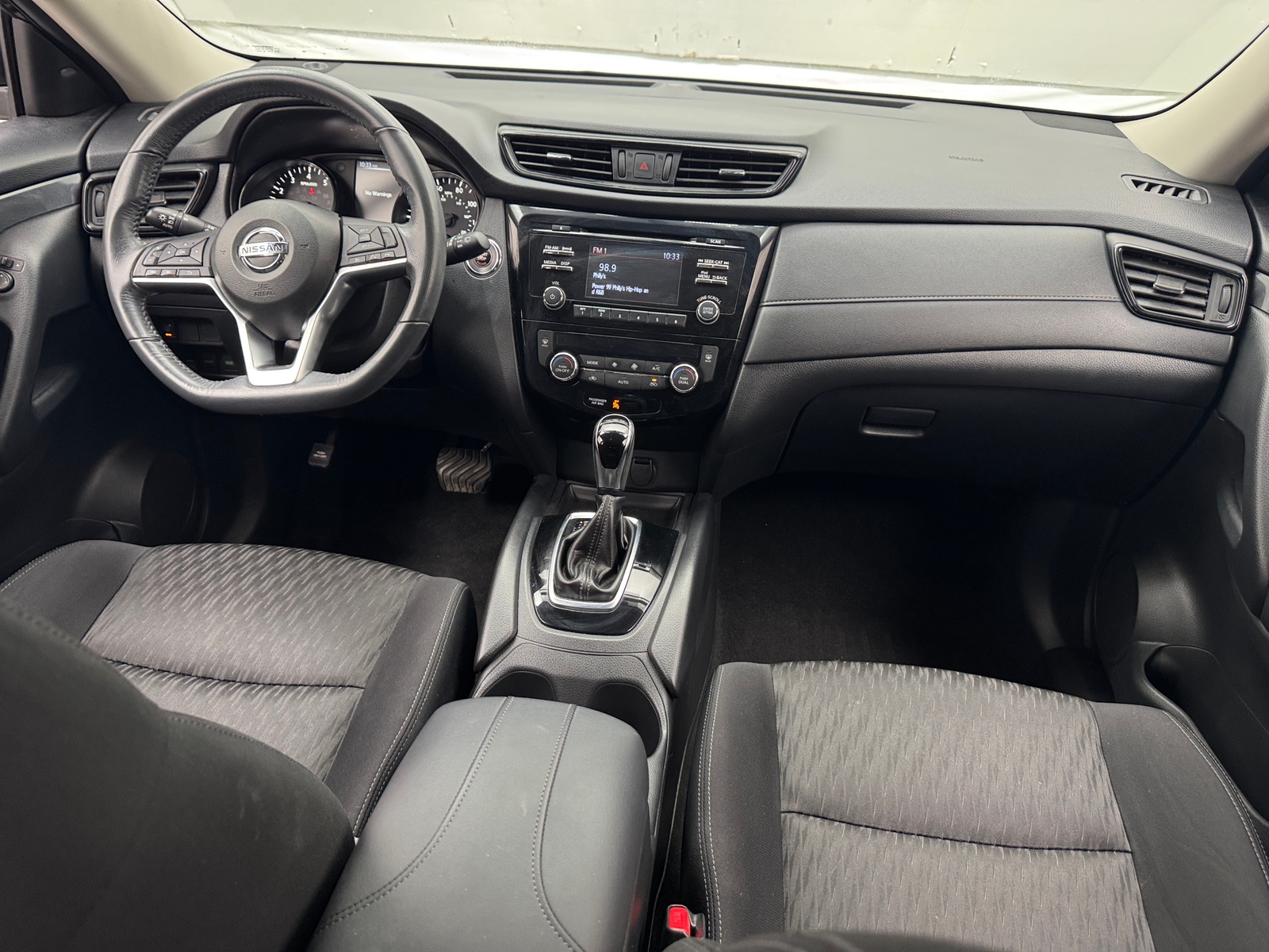 Thumbnail: 2017 Nissan Rogue - 3